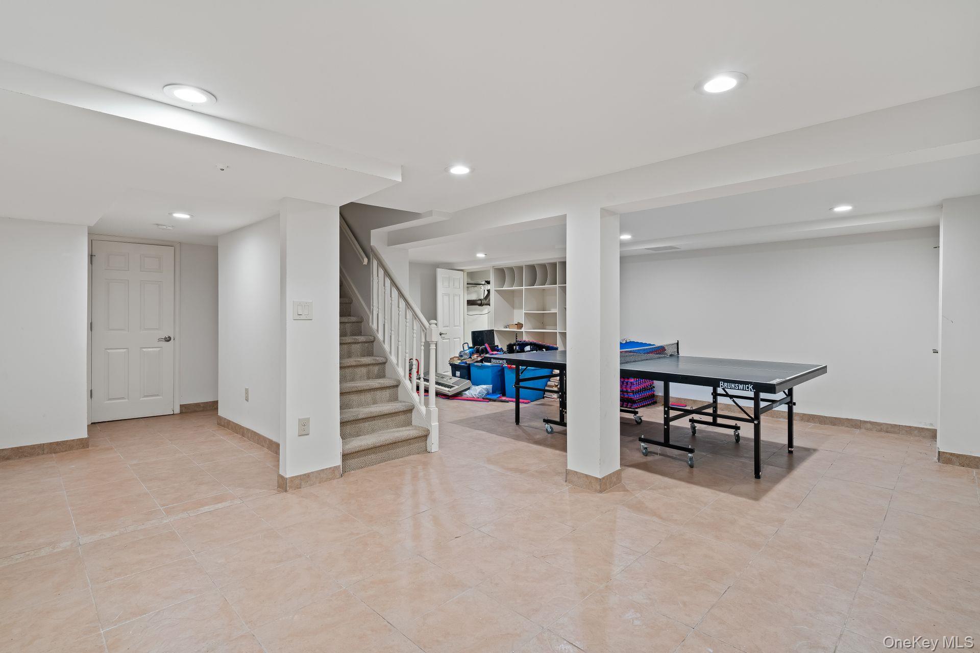 13 Whitney Circle Property Photo 28