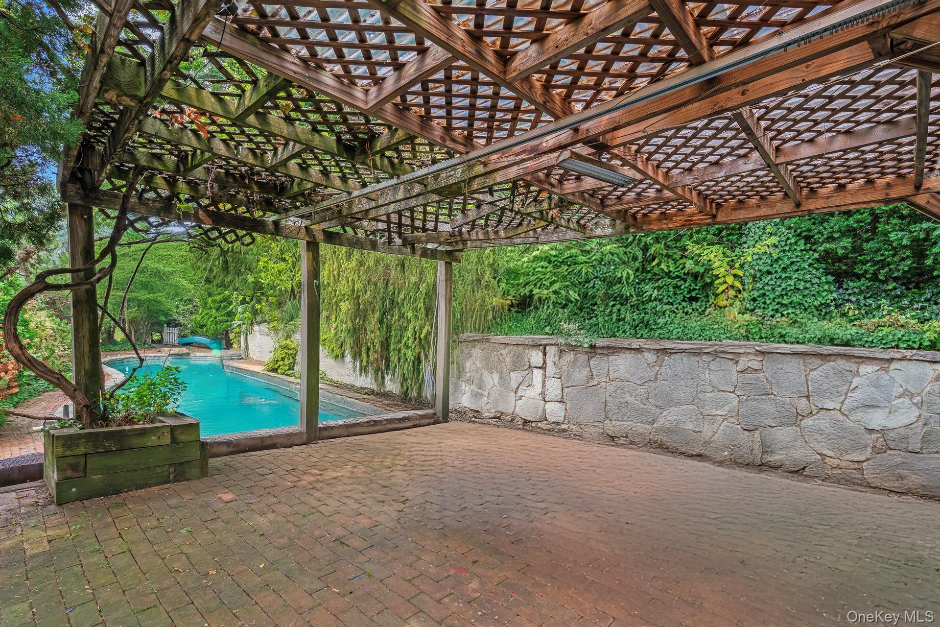 13 Whitney Circle Property Photo 36