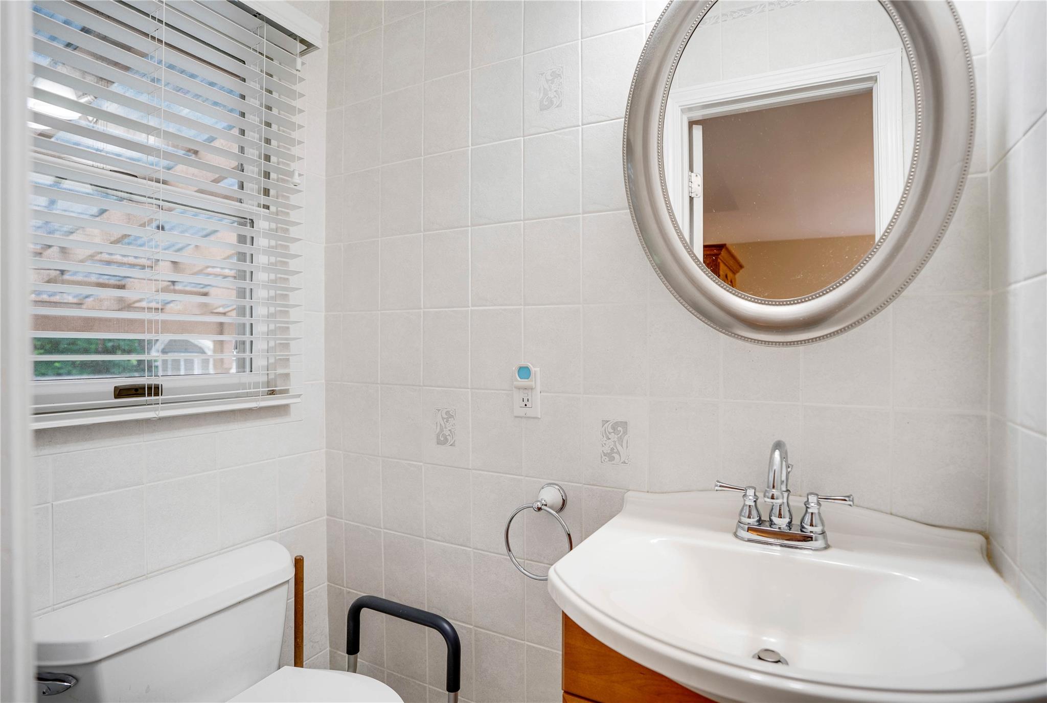 7 Russell Road Property Photo 4