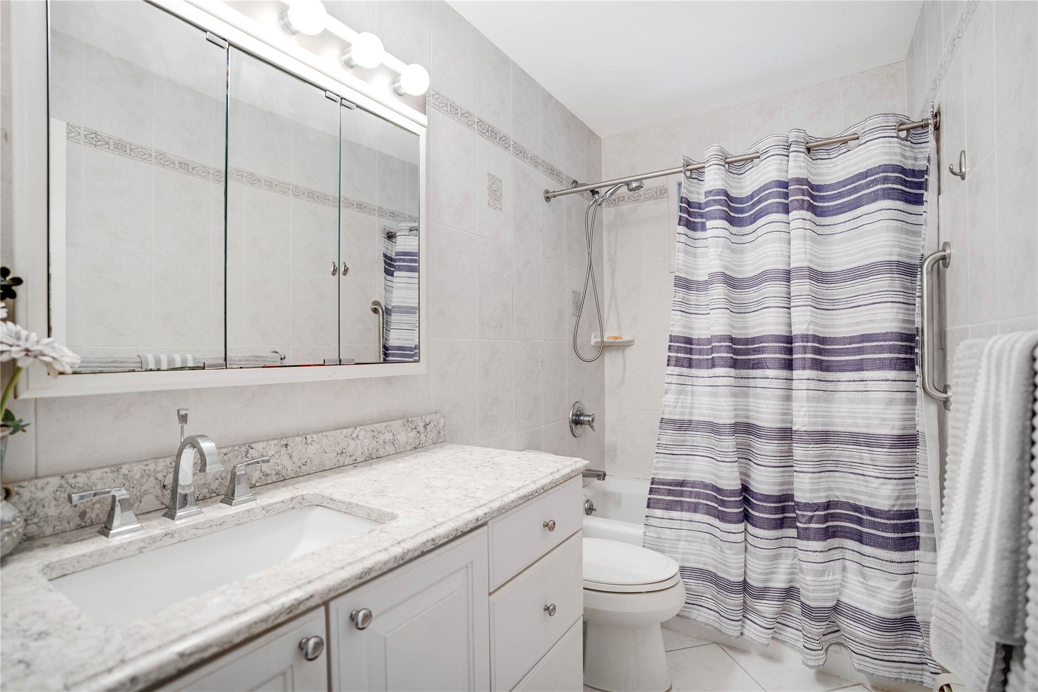 7 Russell Road Property Photo 5