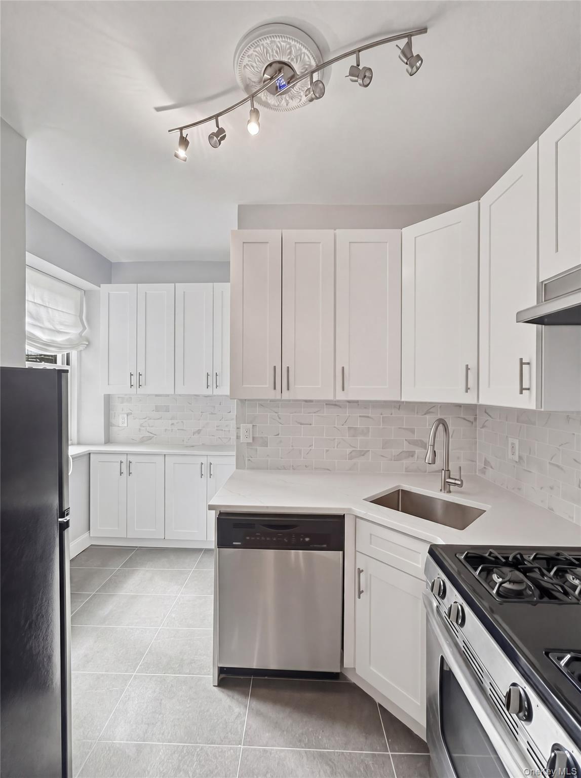 60 W Broad Street 1l Property Photo 7