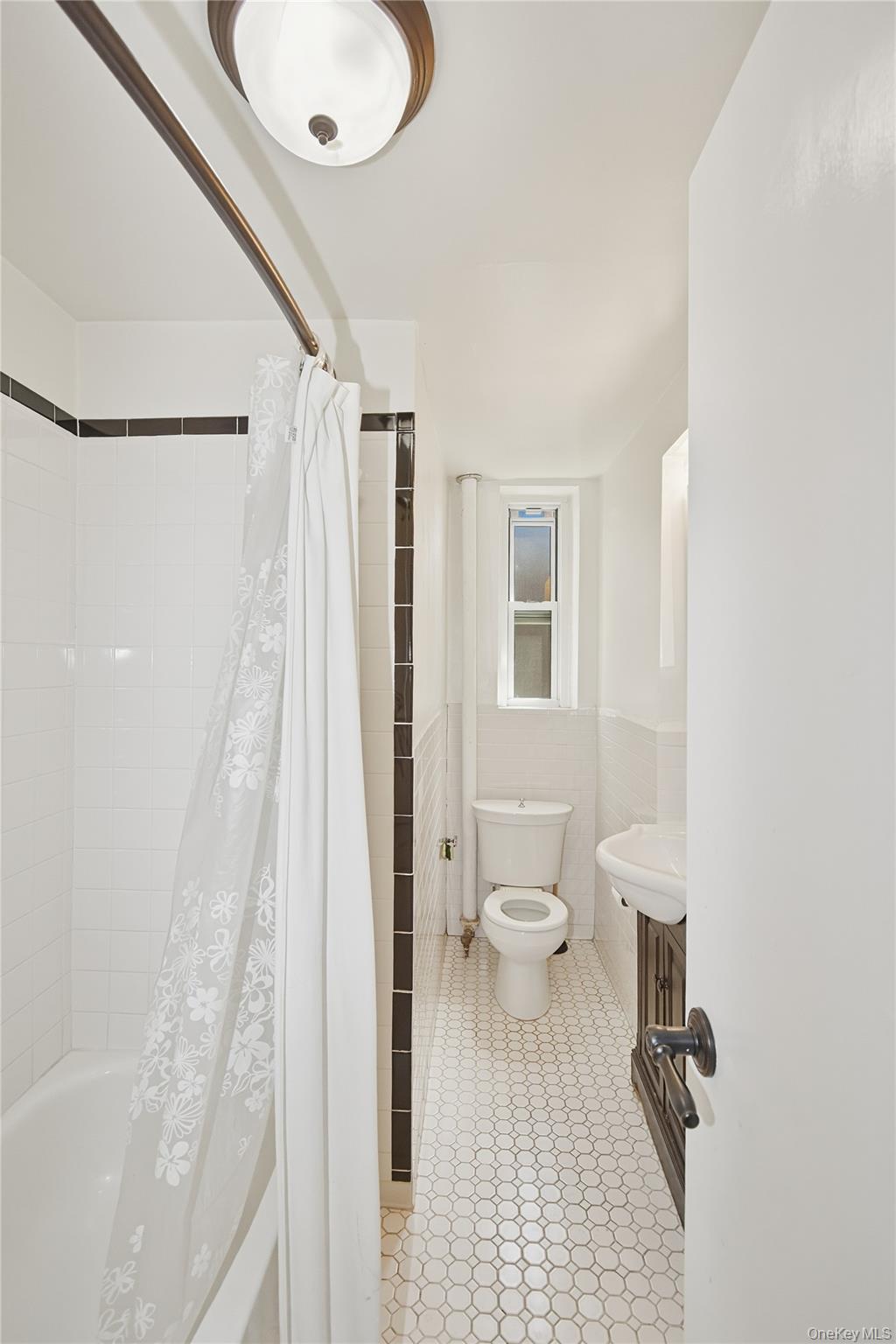 60 W Broad Street 1l Property Photo 12