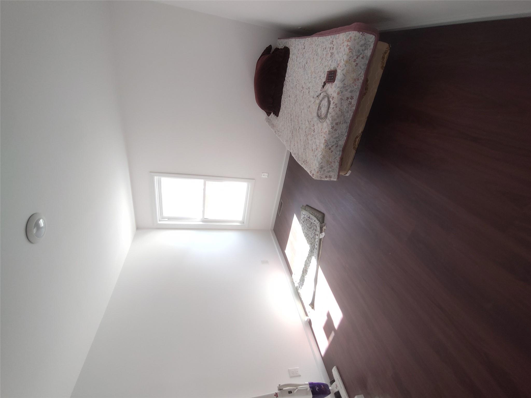 2167a Great Neck Road Property Photo 7