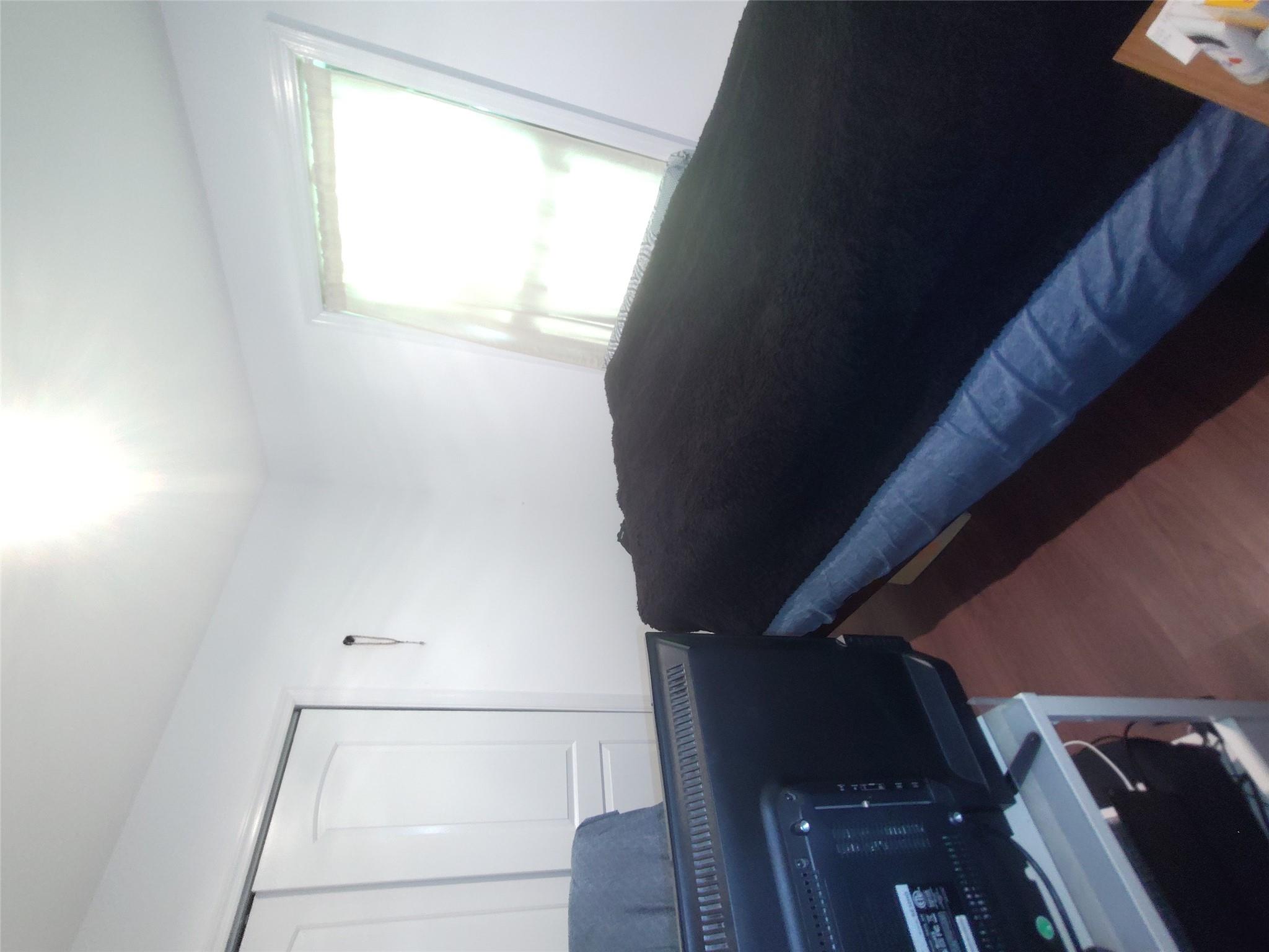 2167a Great Neck Road Property Photo 9