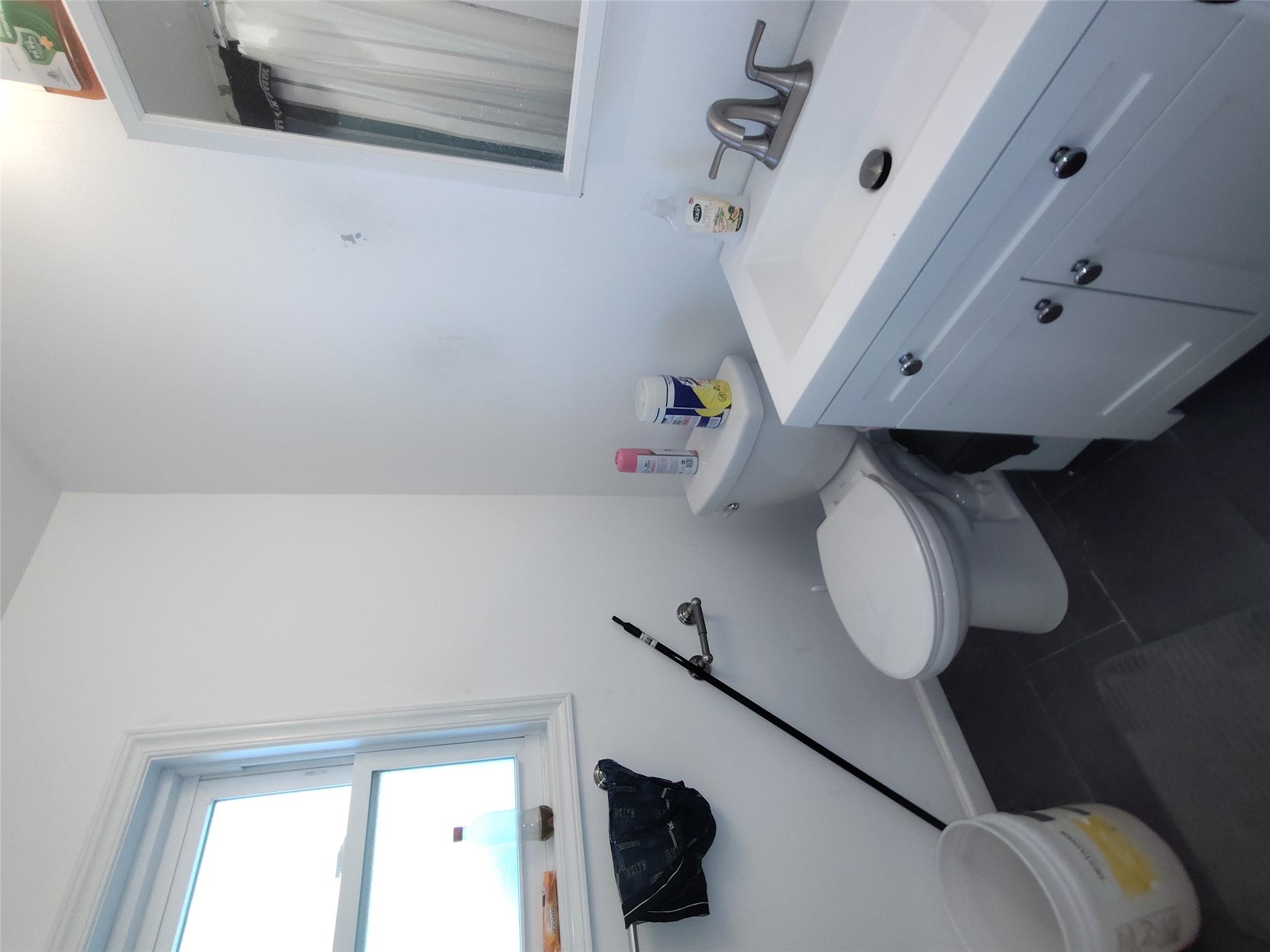 2167a Great Neck Road Property Photo 14