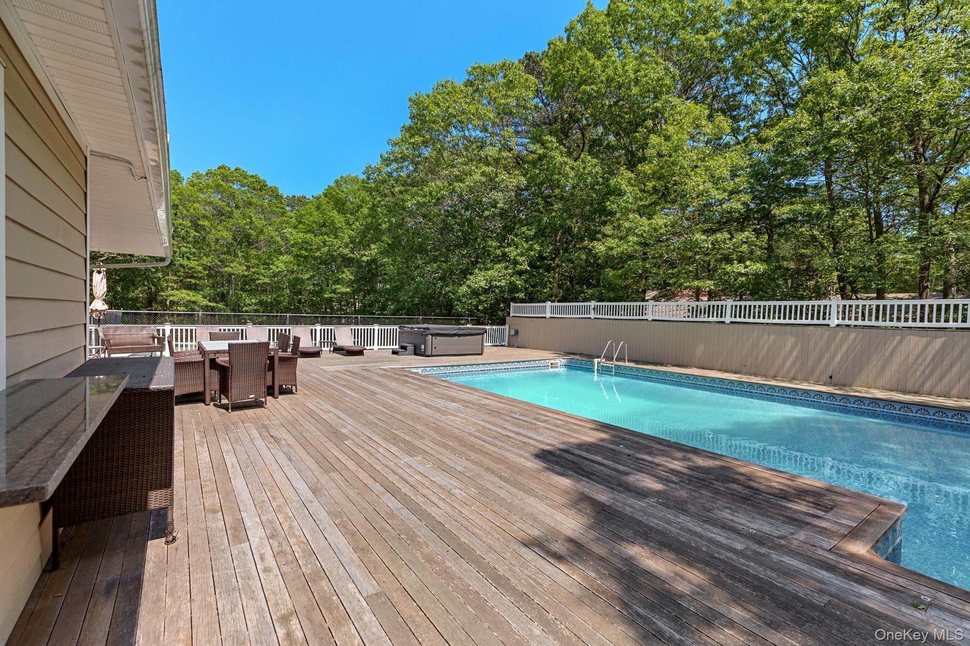60 Quogue Riverhead Road Property Photo 4
