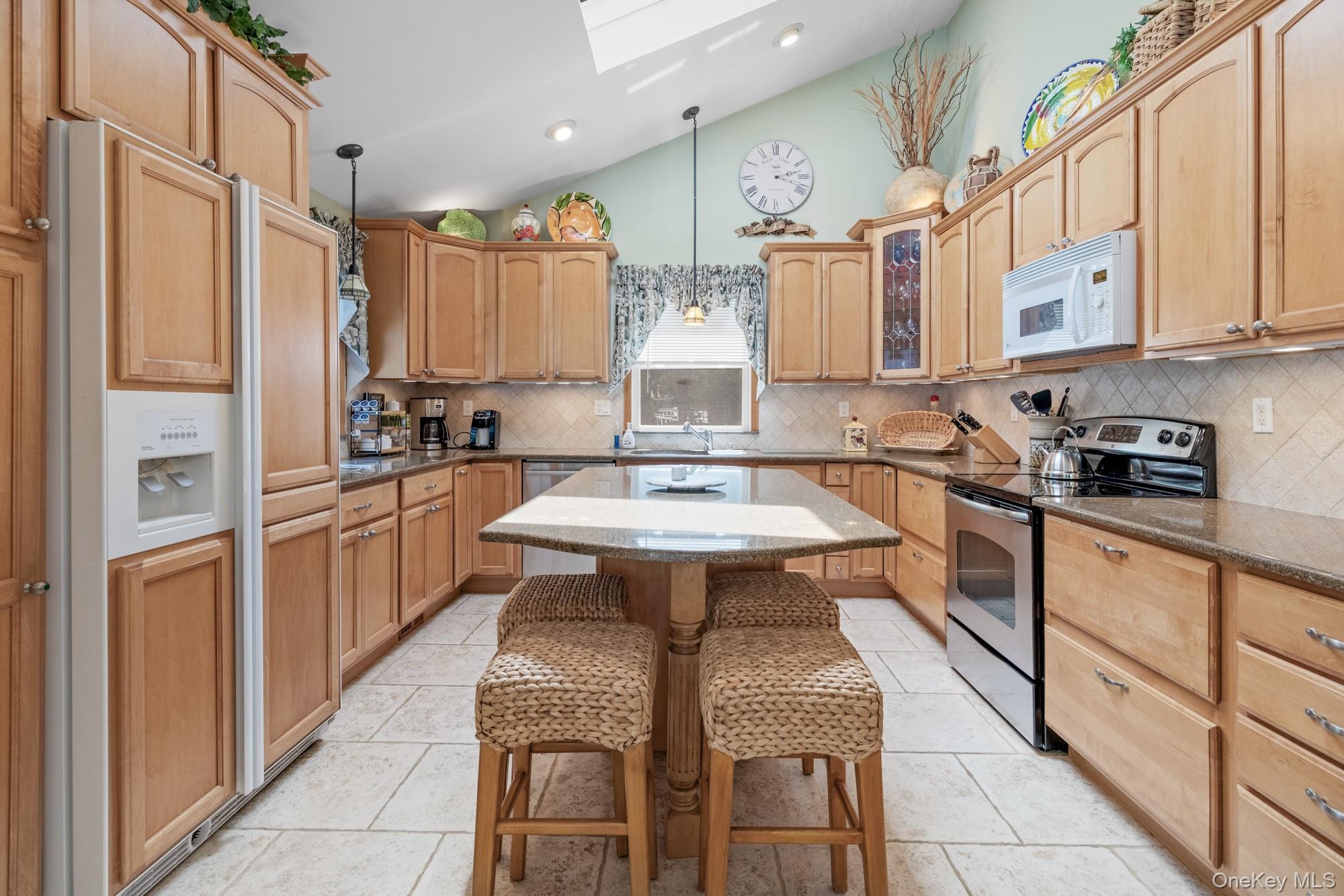 60 Quogue Riverhead Road Property Photo 7