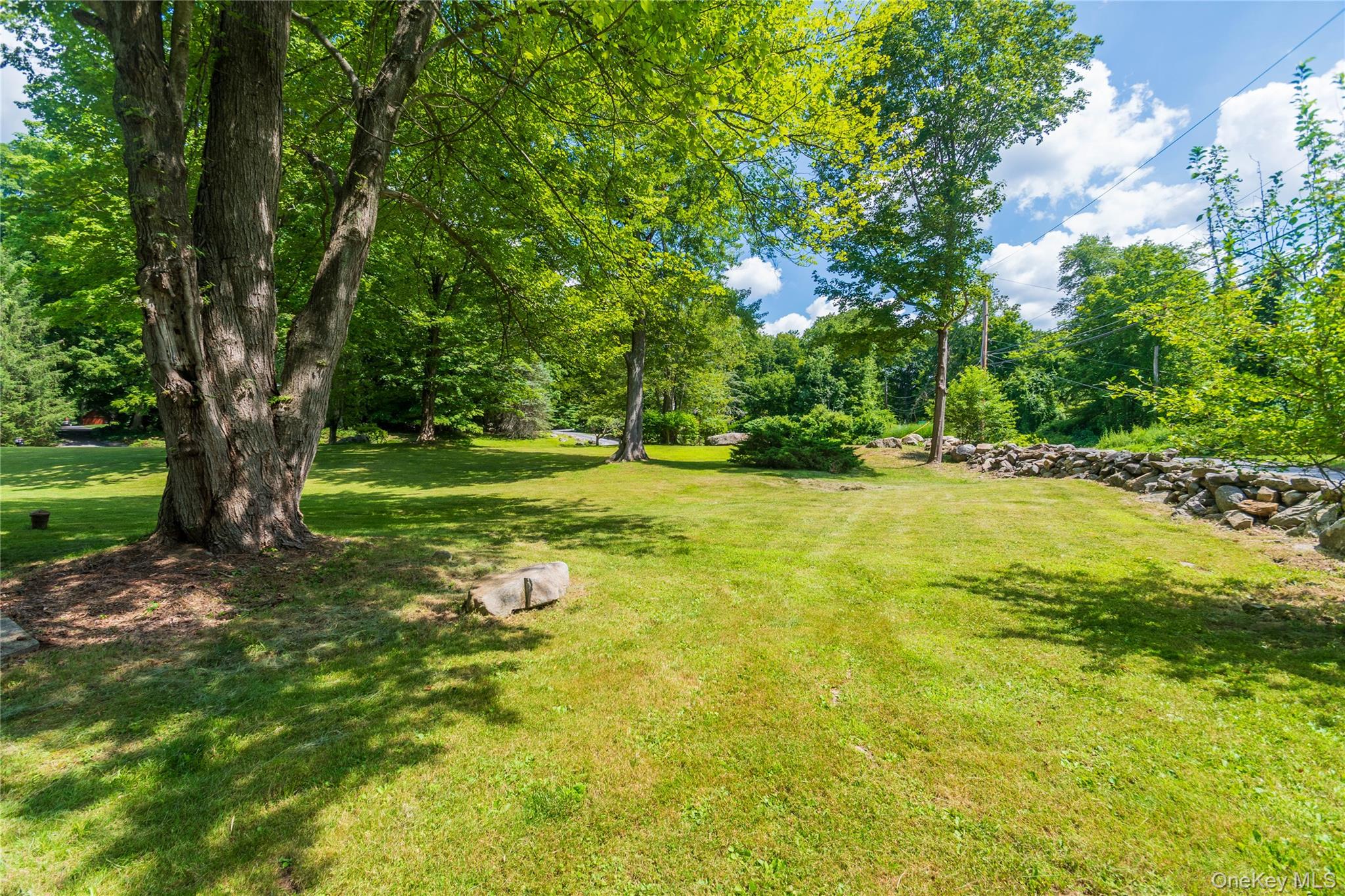 7 Fox Hollow Road Property Photo 9
