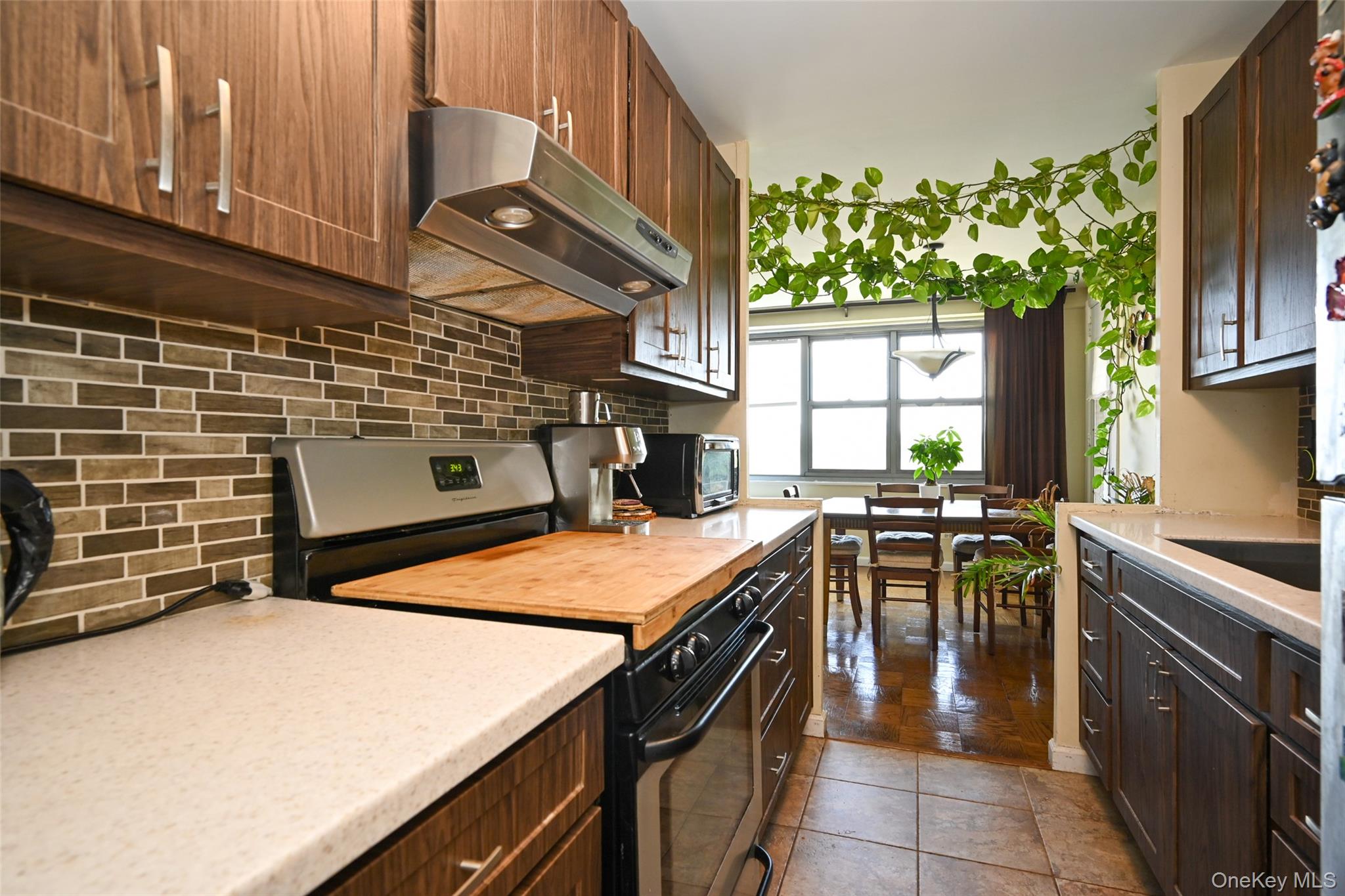 61-20 Grand Central Parkway B 803 Property Photo 12