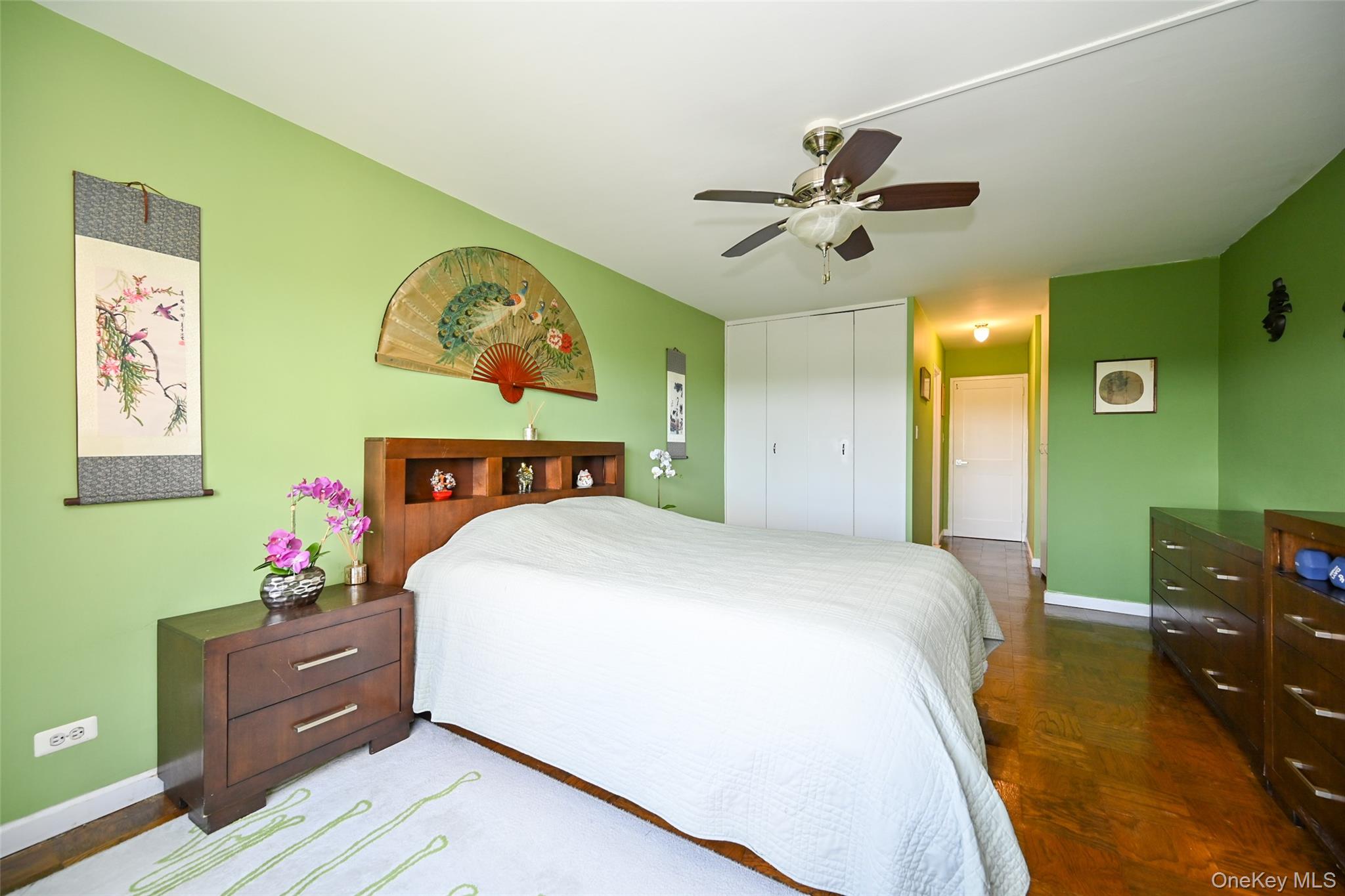 61-20 Grand Central Parkway B 803 Property Photo 26