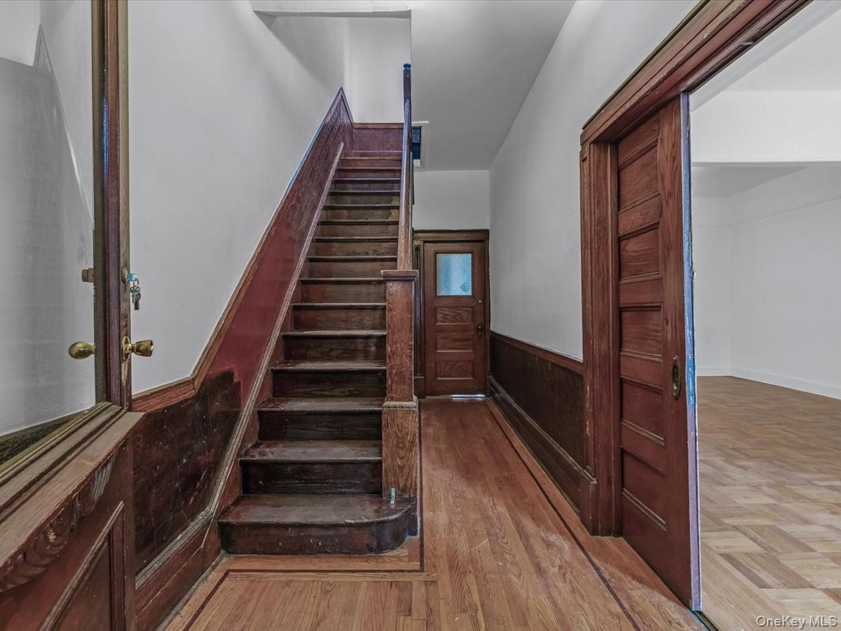 185 Lefferts Avenue Property Photo 4