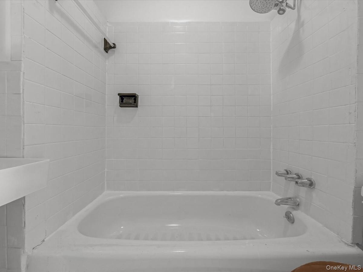 185 Lefferts Avenue Property Photo 15