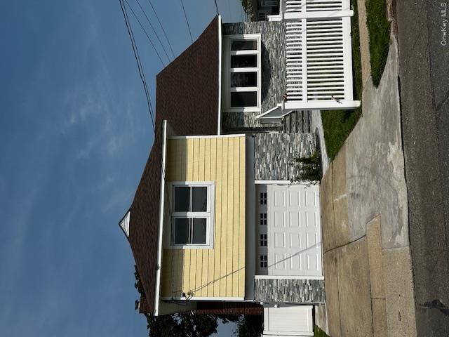558 Oxford Road Property Photo 2