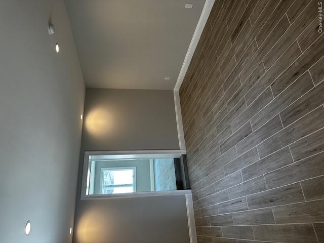 558 Oxford Road Property Photo 16
