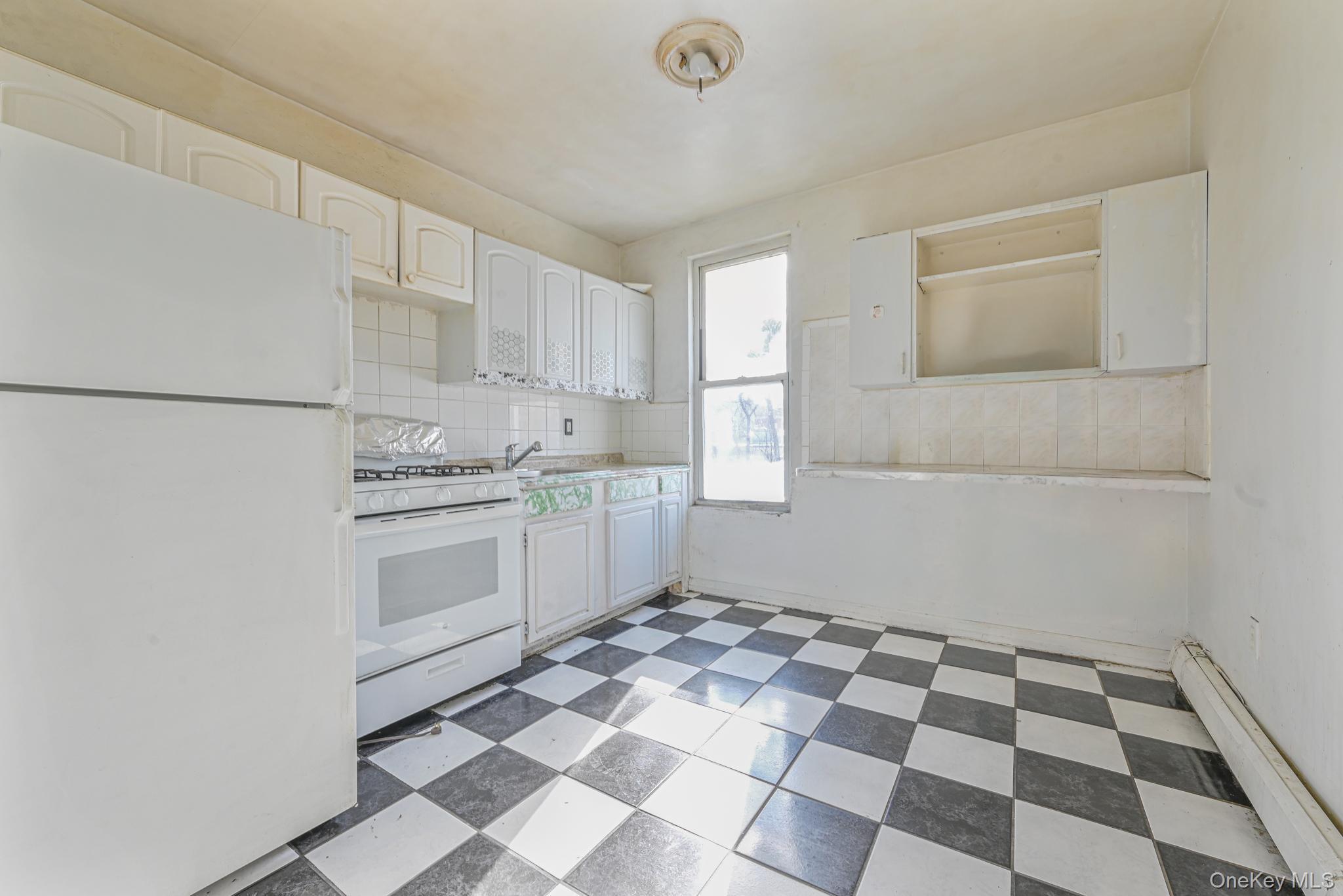 1216 30th Drive Property Photo 9
