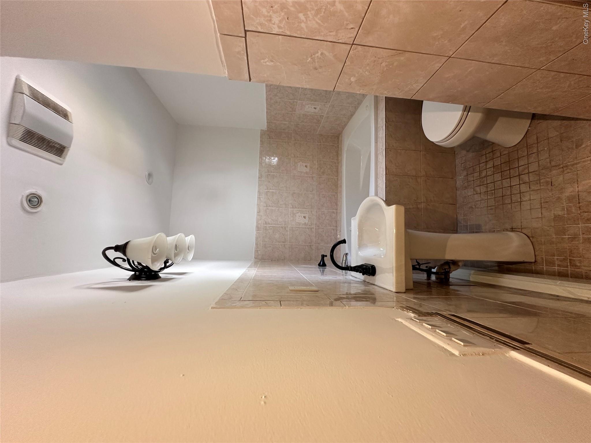31 Roger Street Property Photo 19