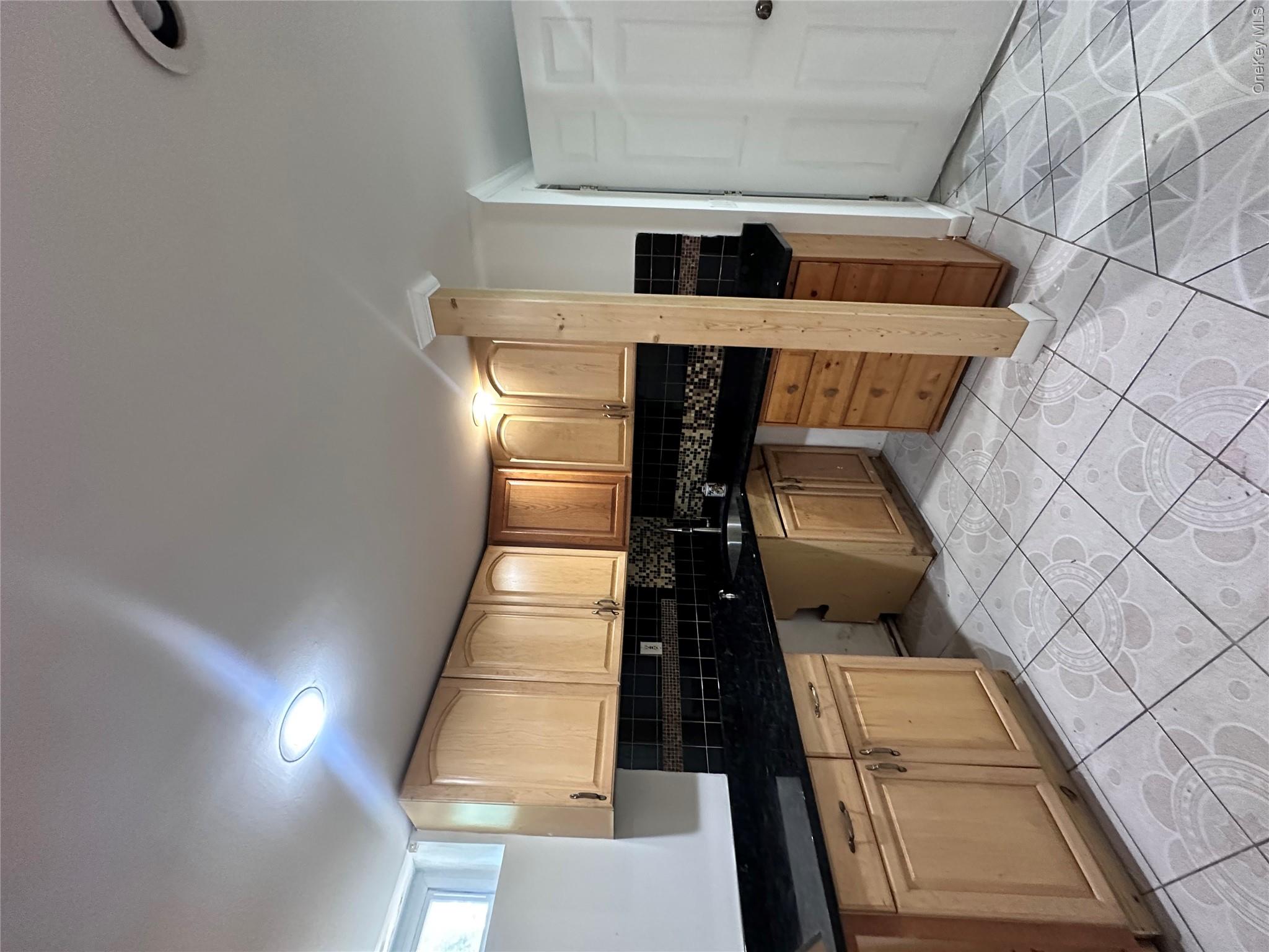 31 Roger Street Property Photo 29