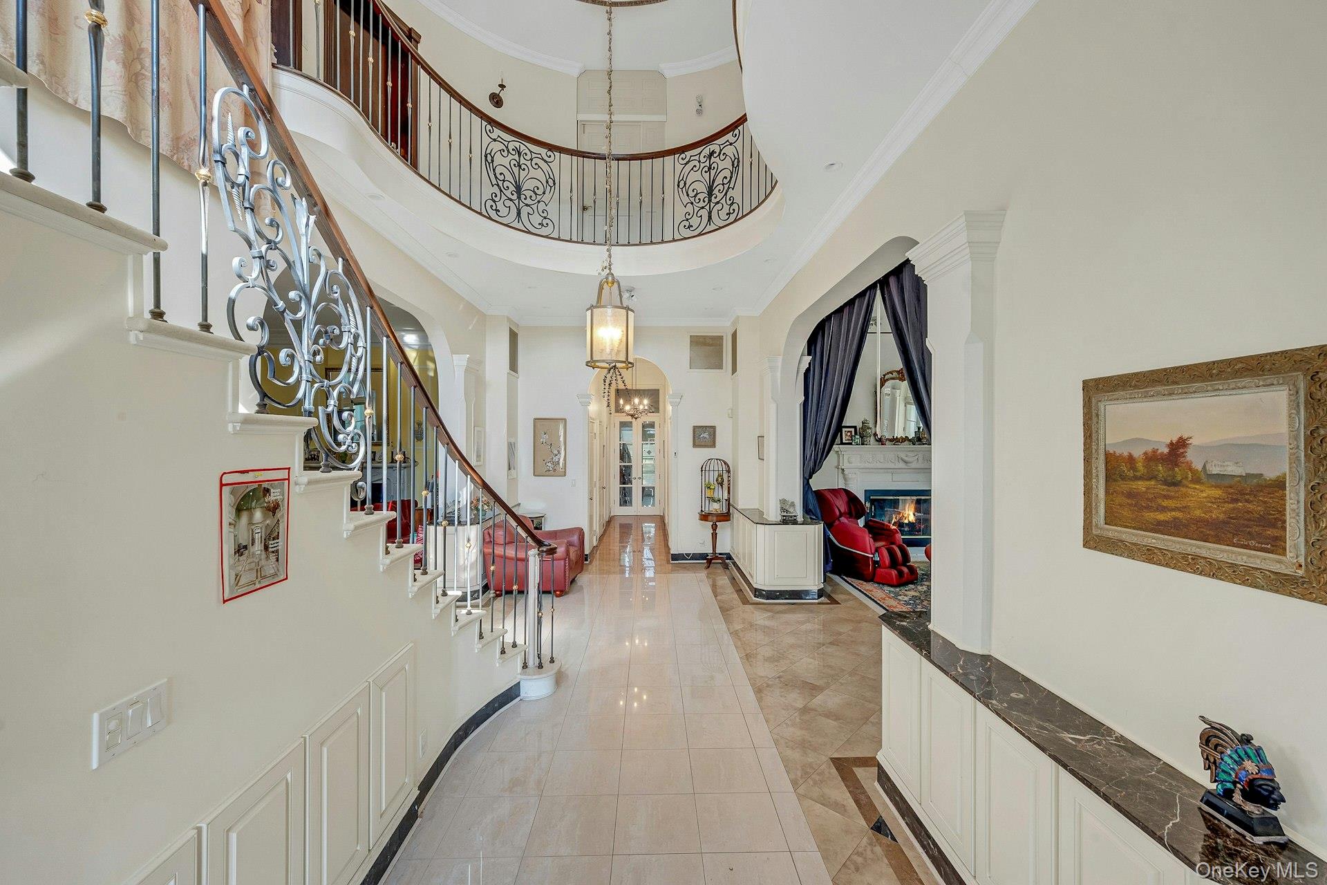 5440 Independence Avenue Property Photo 3