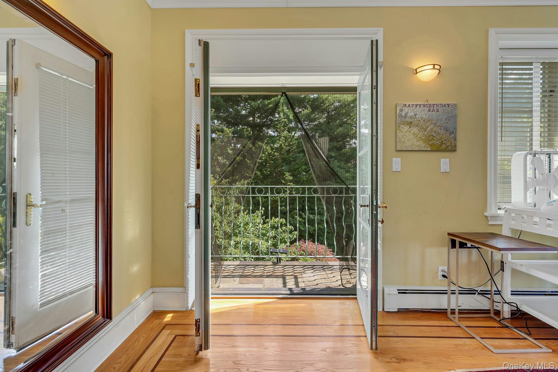5440 Independence Avenue Property Photo 18