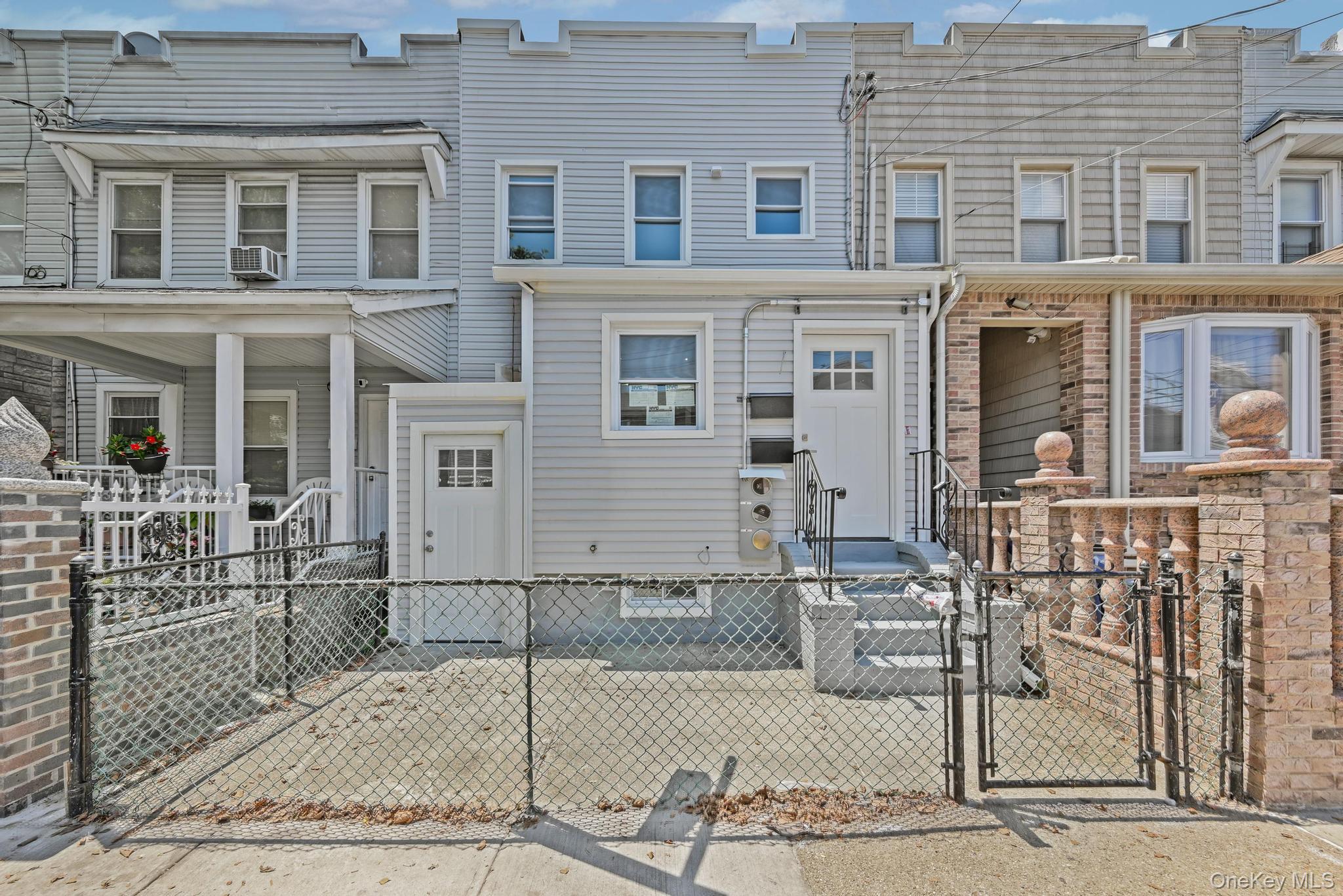 95-22 75 STREET Property Photo 1