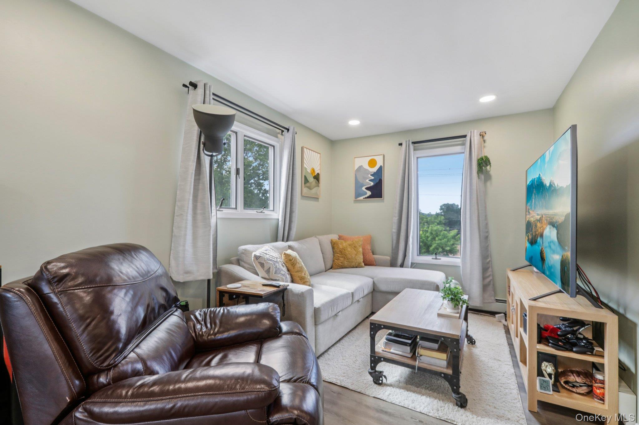 11 Ramapo Road Property Photo 8