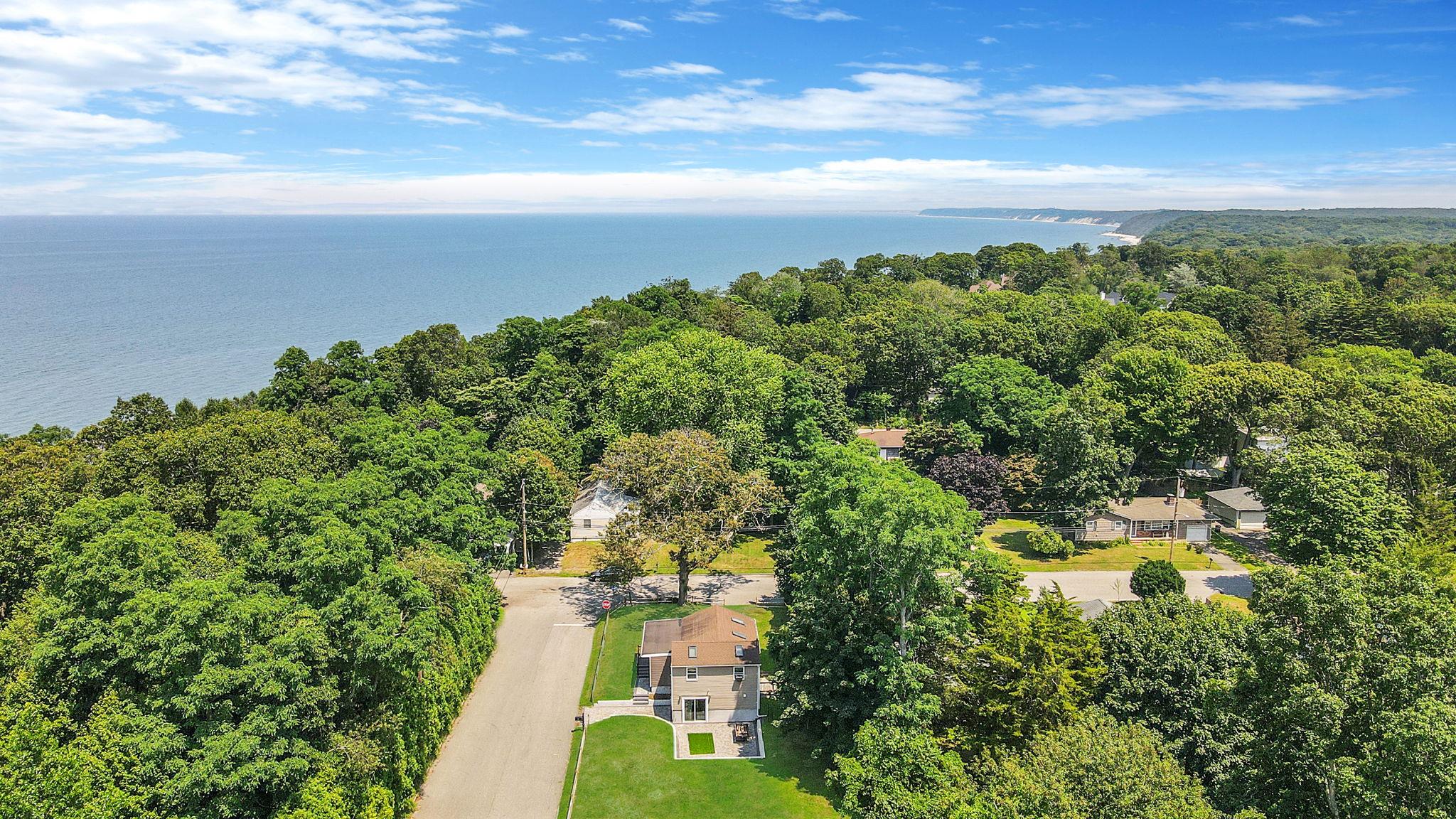 25 Cherry Lane Property Photo 1