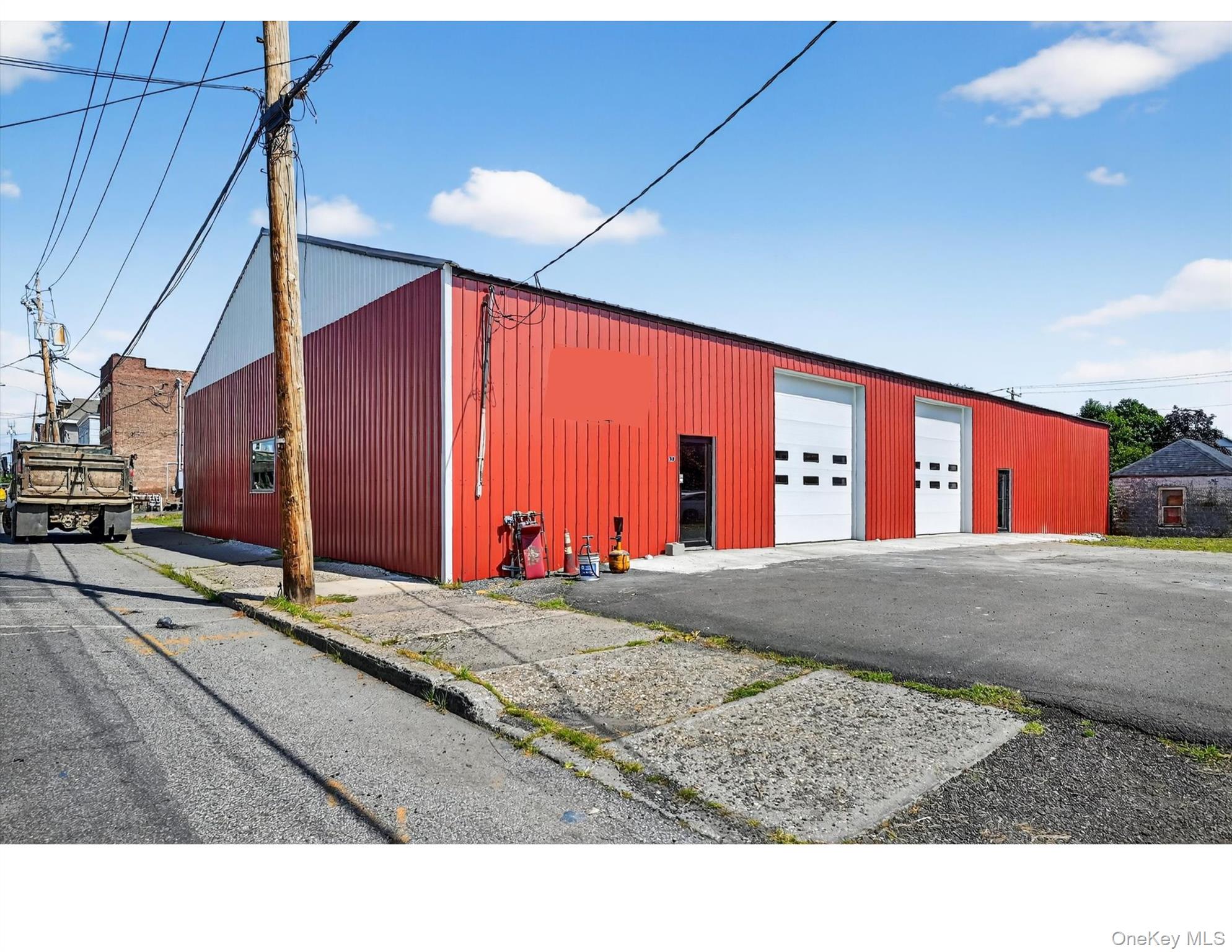 98 Front Street Property Photo 4
