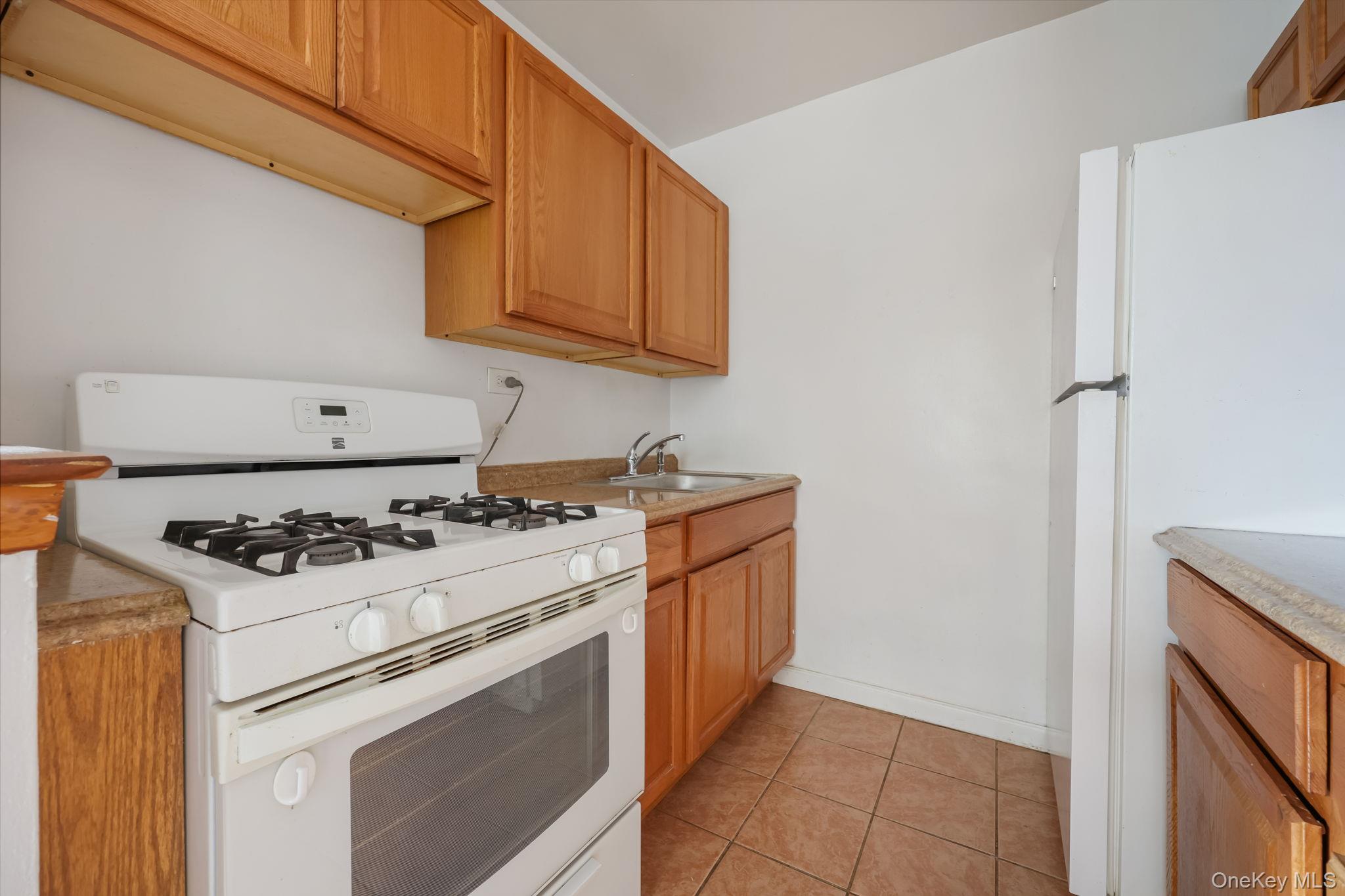3184 Grand Concourse 4j Property Photo 3