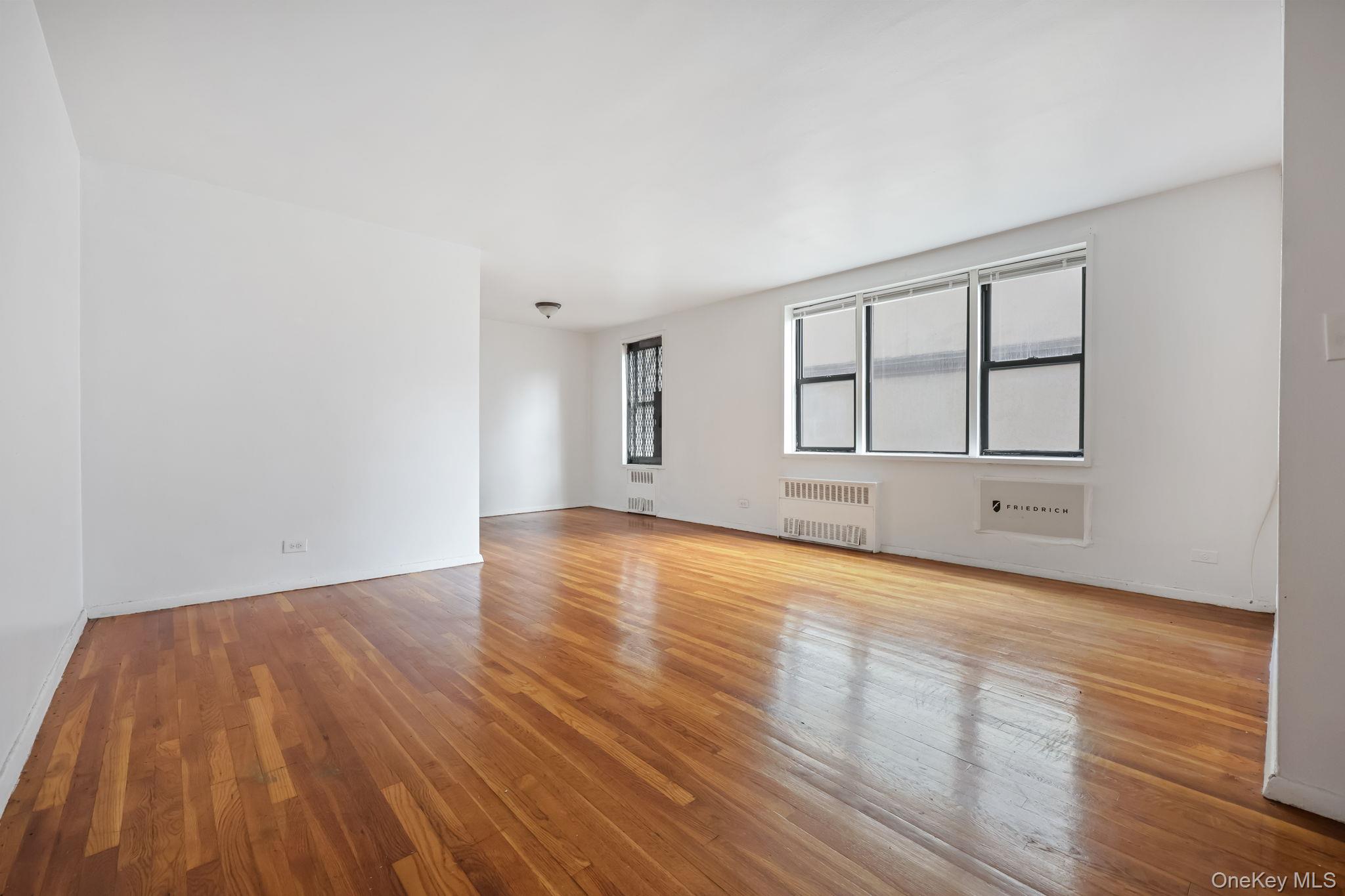 3184 Grand Concourse 4j Property Photo 4