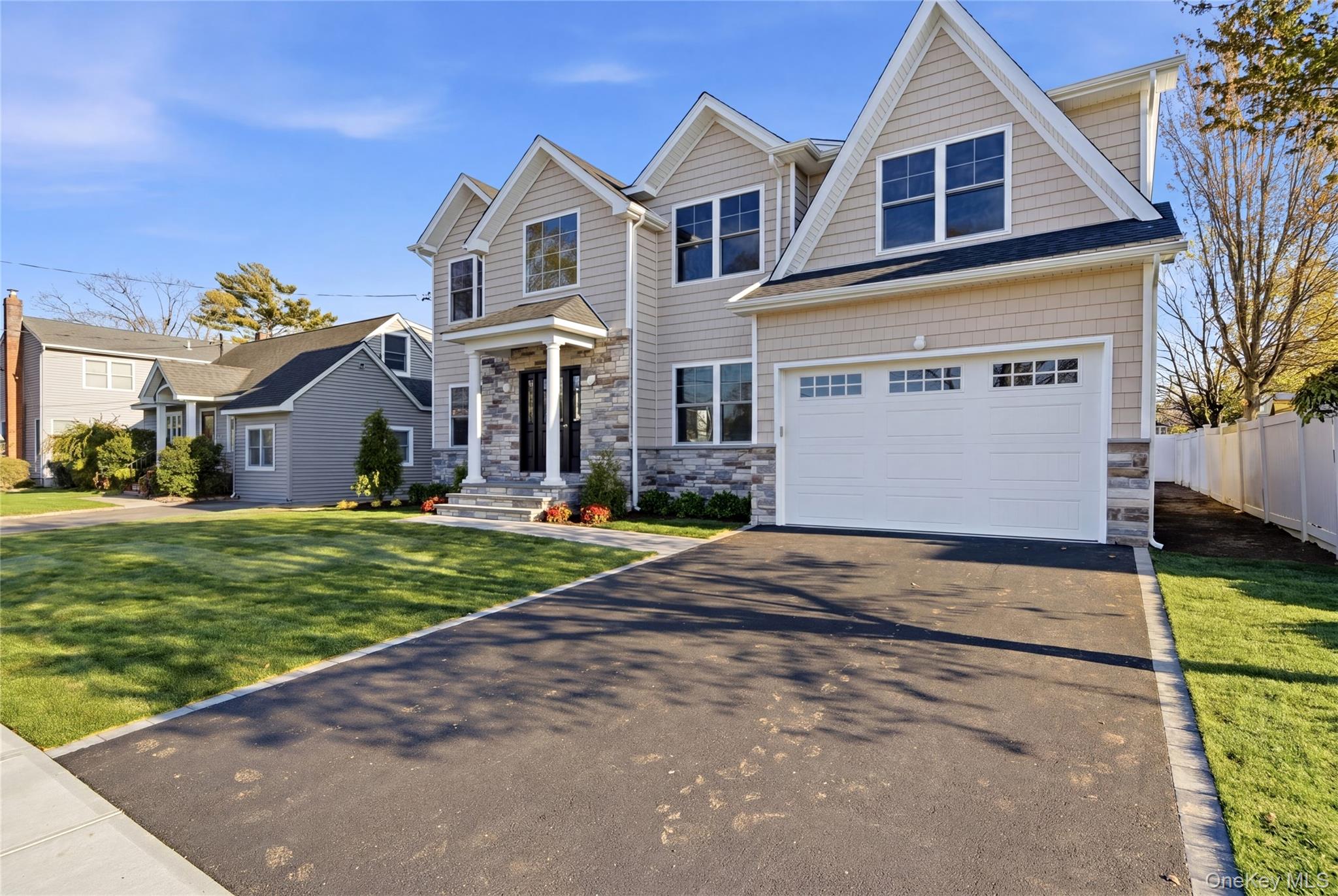 32 Massapequa Avenue Property Photo 3