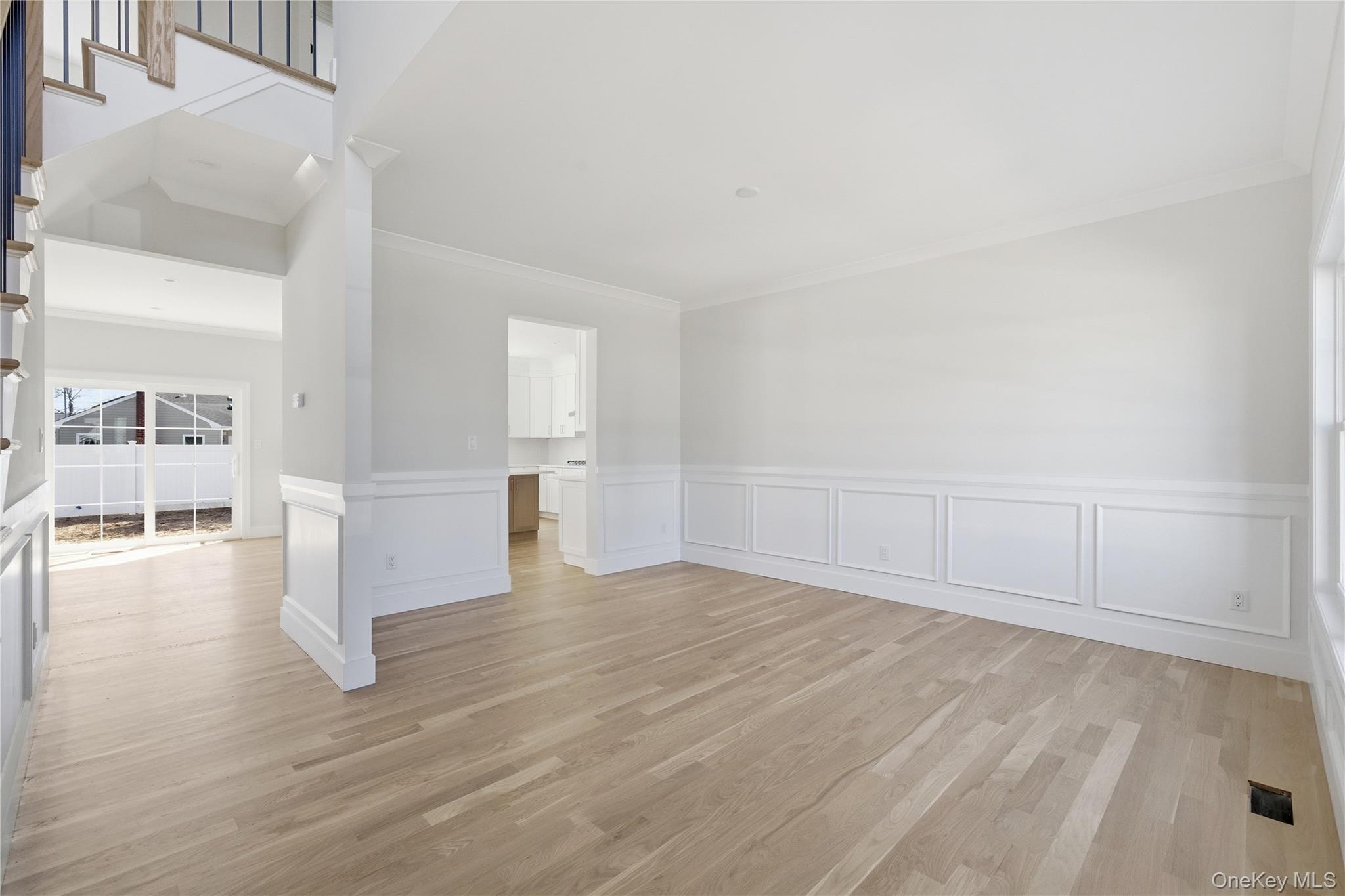 32 Massapequa Avenue Property Photo 8