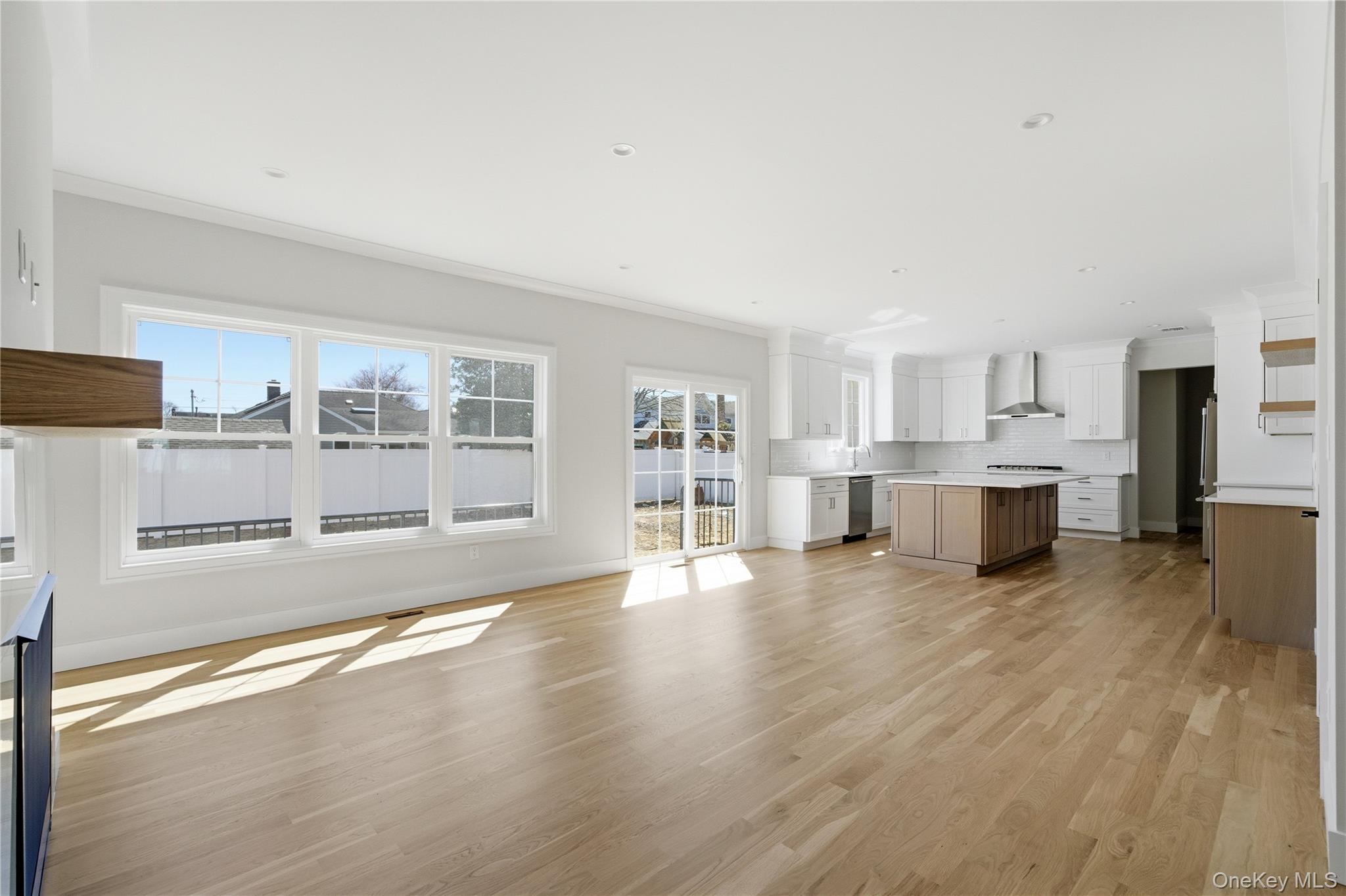 32 Massapequa Avenue Property Photo 19