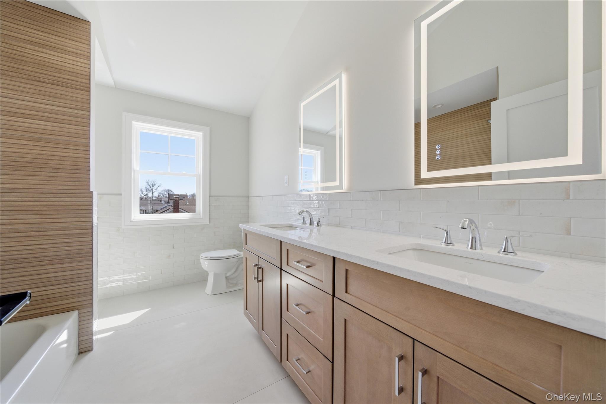 32 Massapequa Avenue Property Photo 26