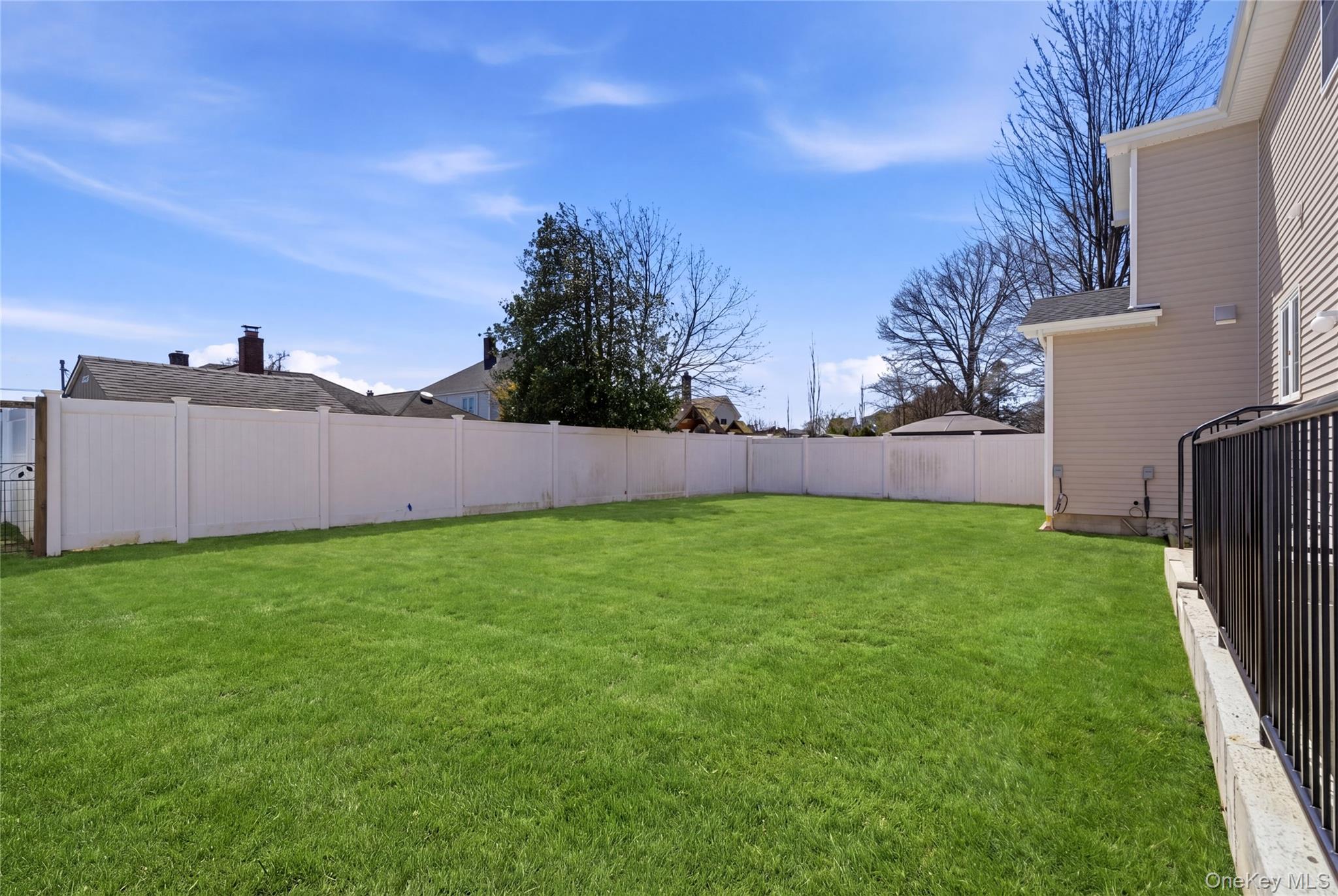 32 Massapequa Avenue Property Photo 41