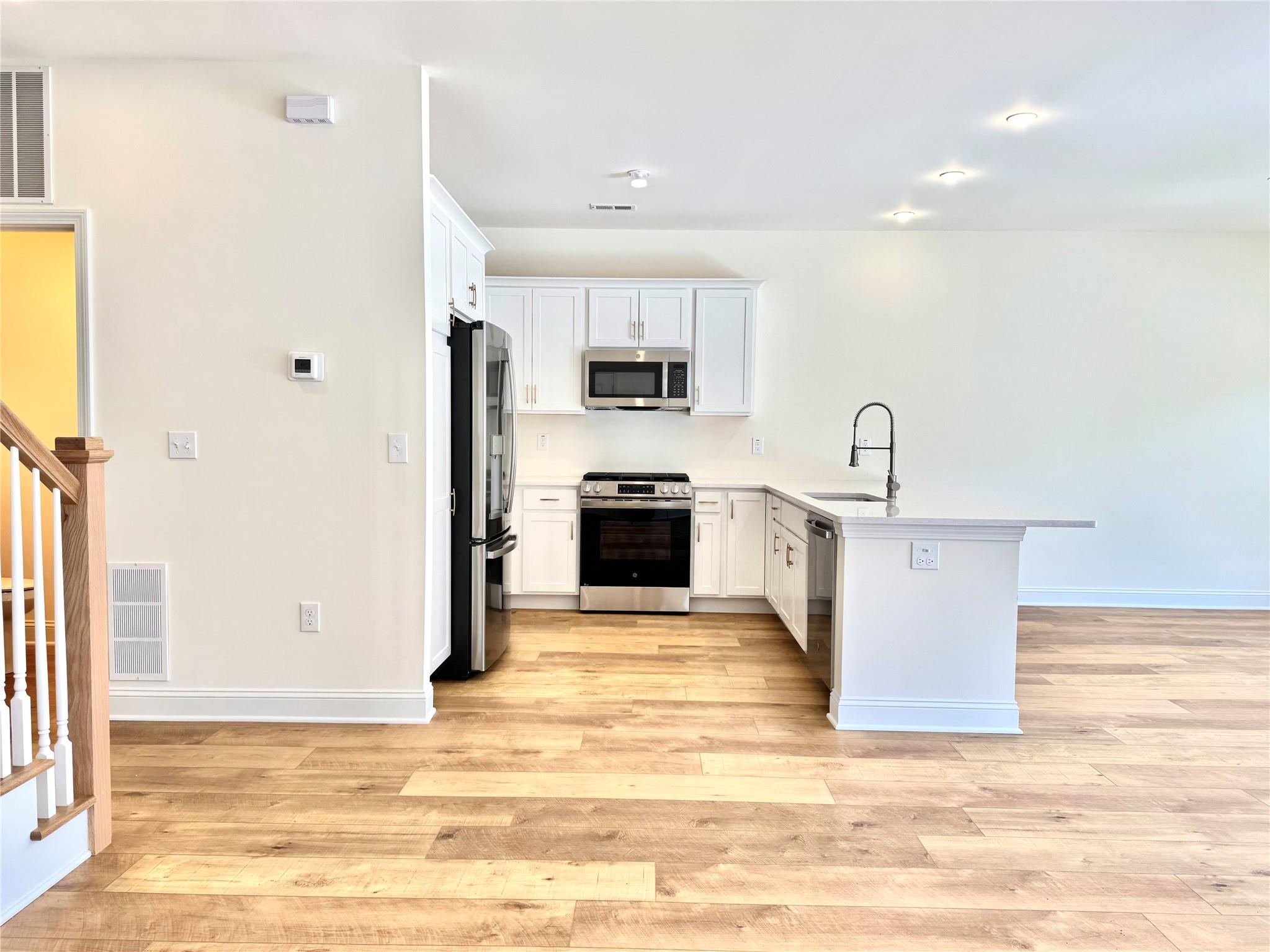 32 Marina Drive Property Photo 4