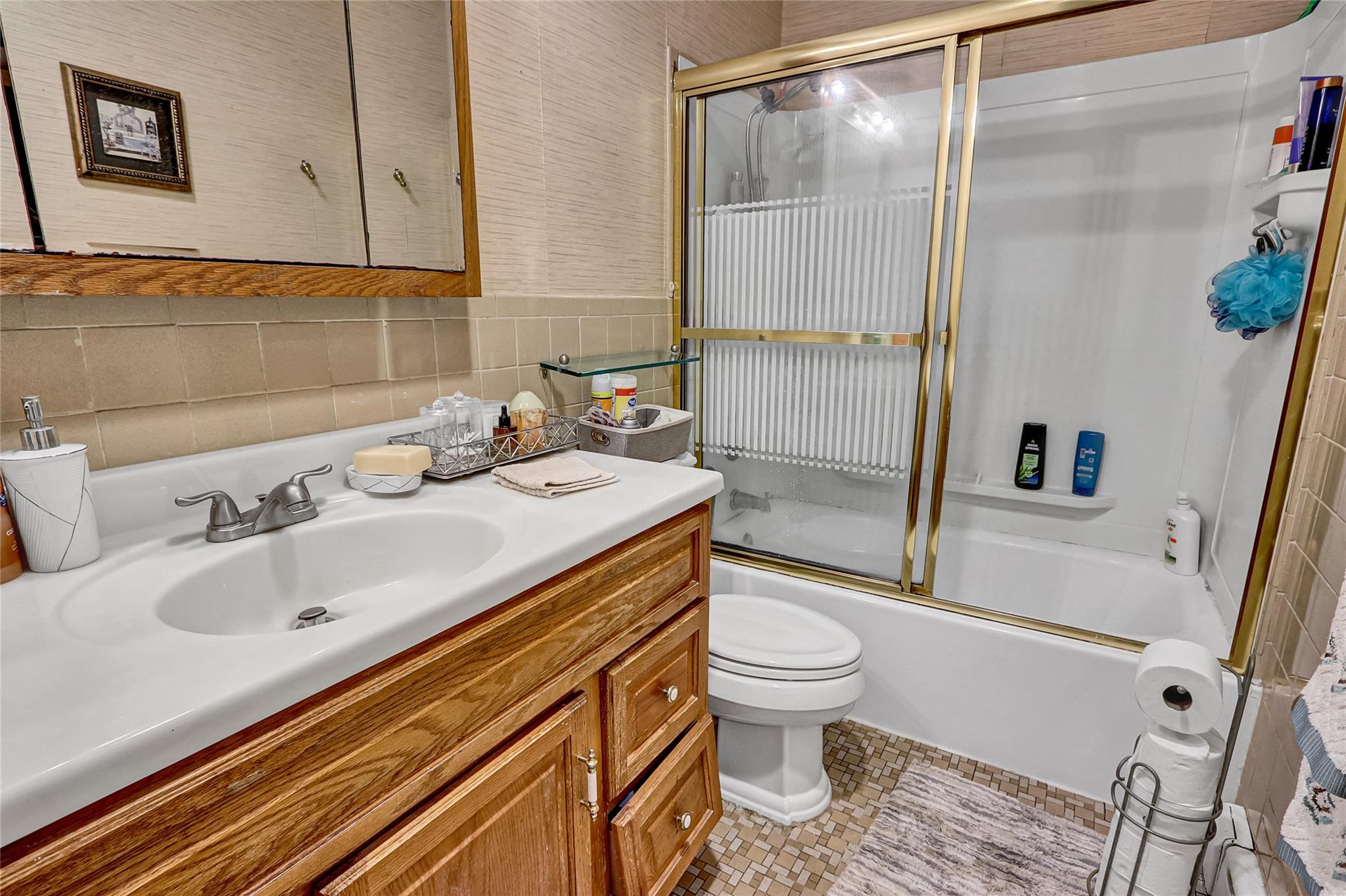 181 Maple Avenue Property Photo 11
