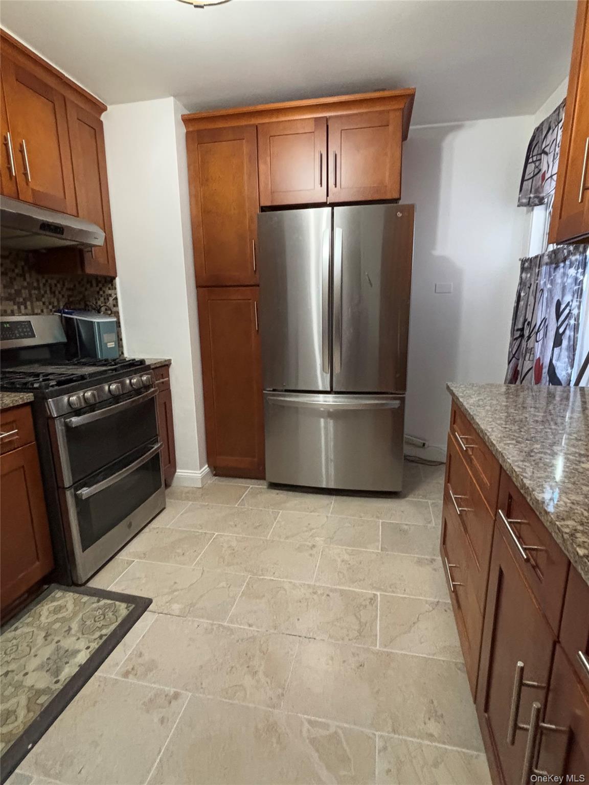 241-20 Northern Blvd 2c Property Photo 8