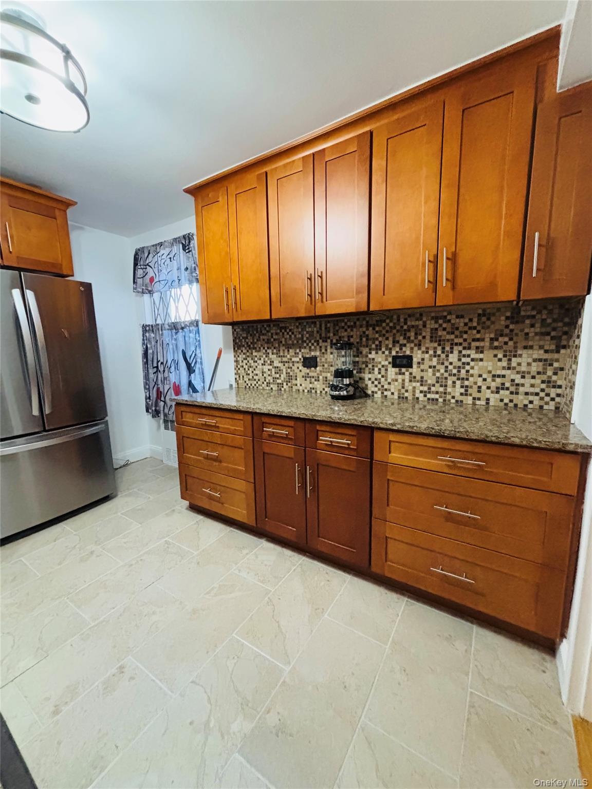 241-20 Northern Blvd 2c Property Photo 9