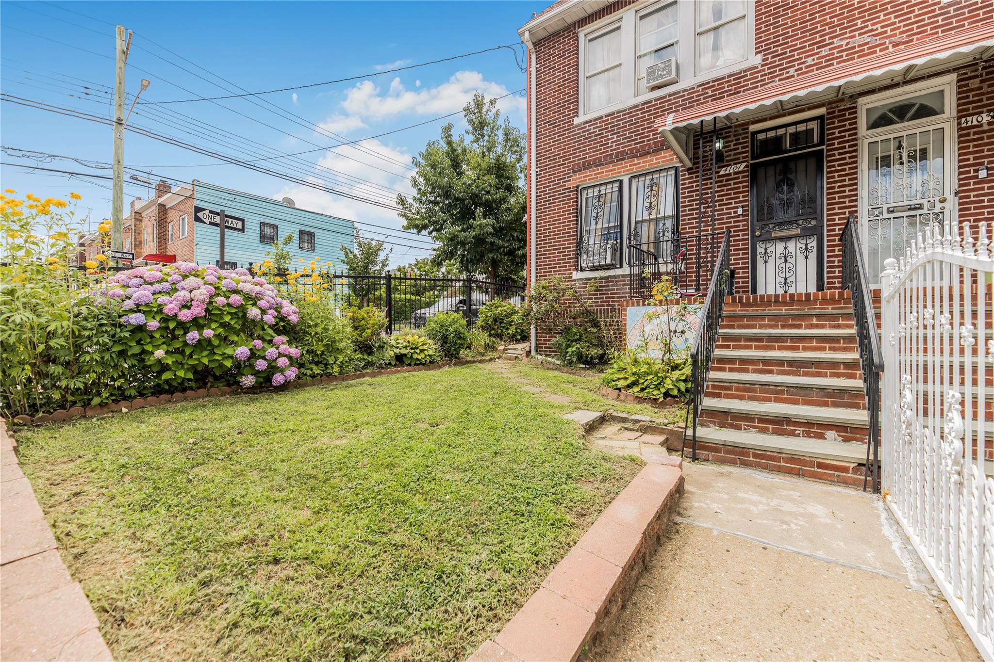 4101 Paulding Avenue Property Photo 4