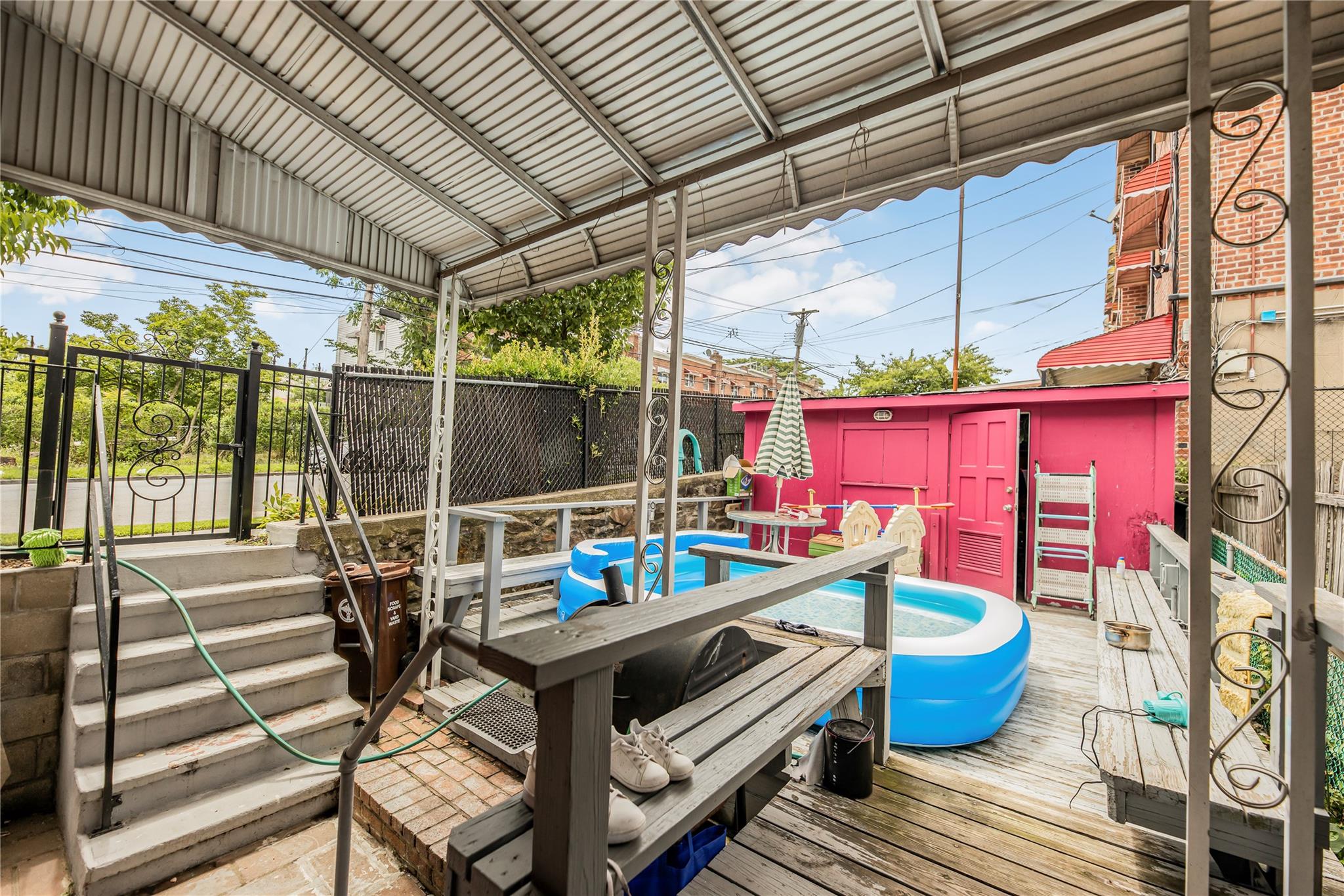 4101 Paulding Avenue Property Photo 6
