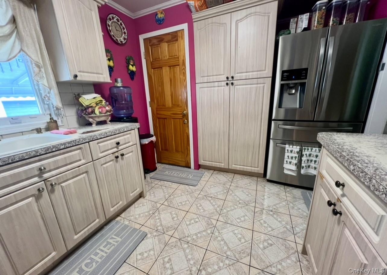 9353 207th Street Property Photo 25