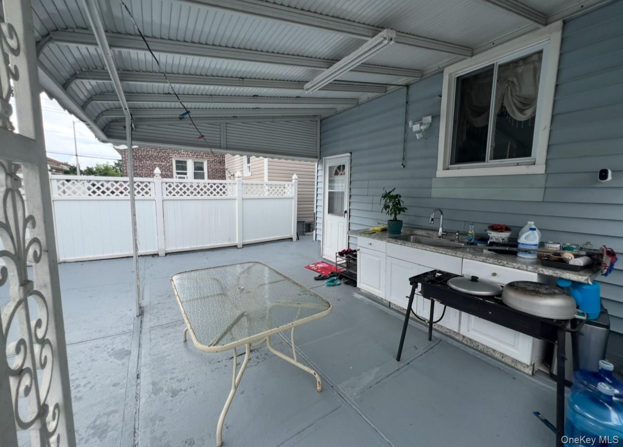 9353 207th Street Property Photo 28