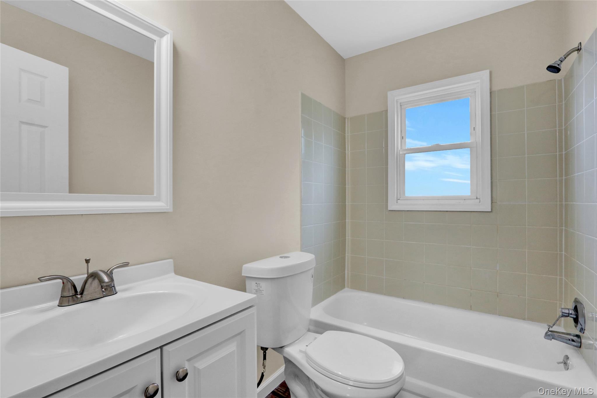 20 Whitman Avenue Property Photo 8