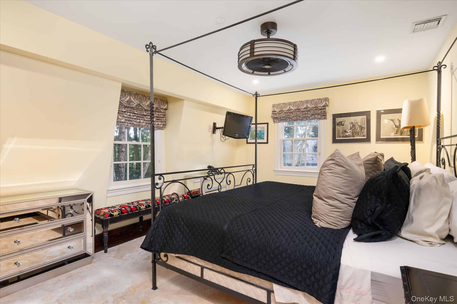 4 Clock Tower Lane Property Photo 14