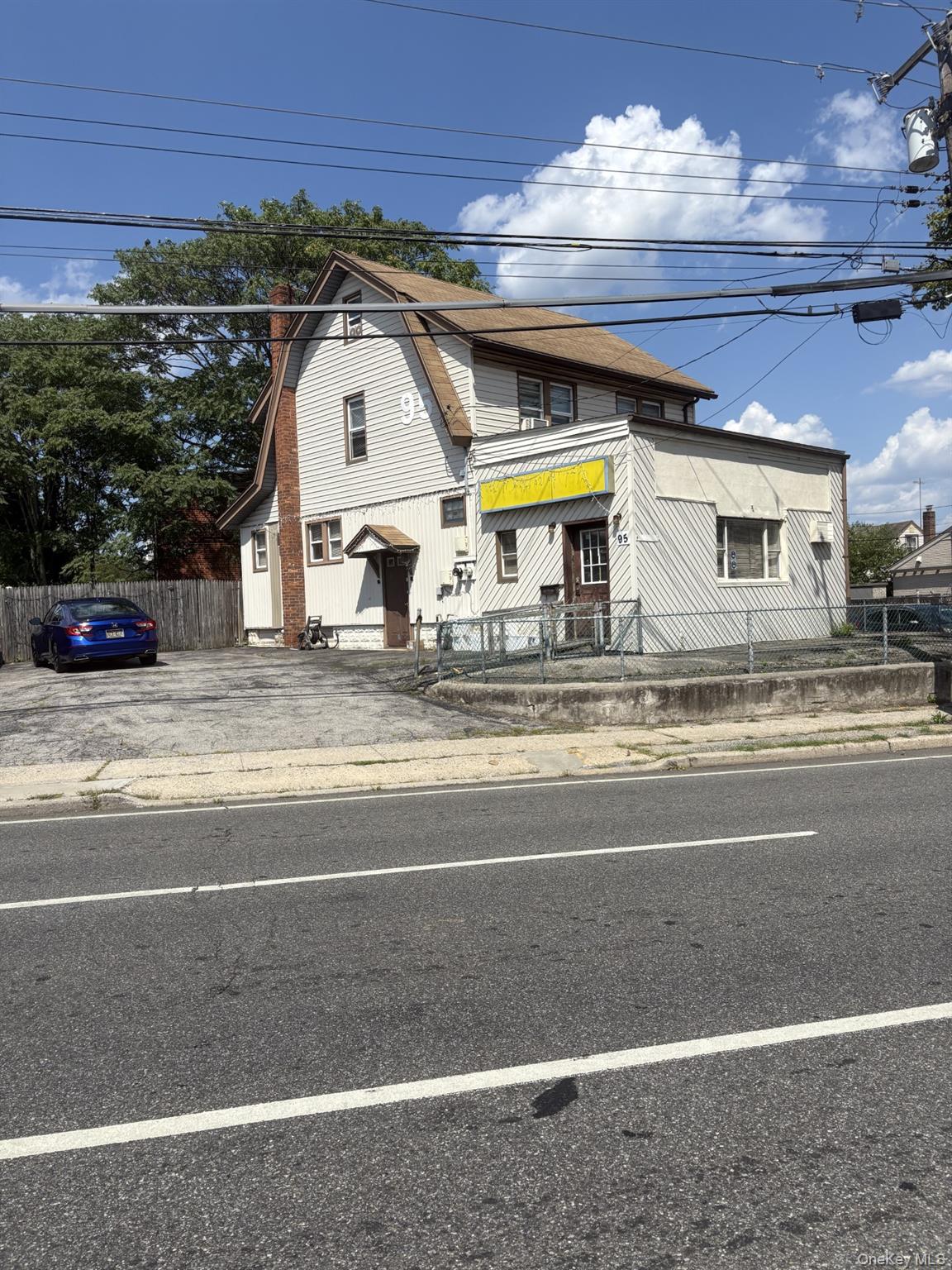 95 Franklin Avenue Property Photo 2