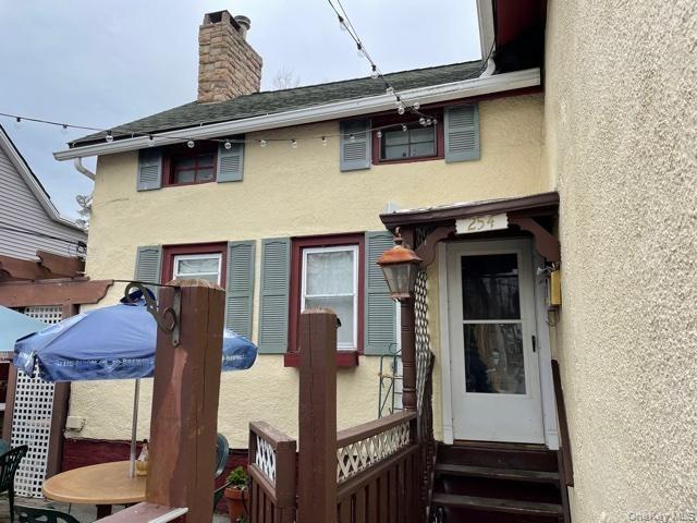 254 Main Street 2 Property Photo 1