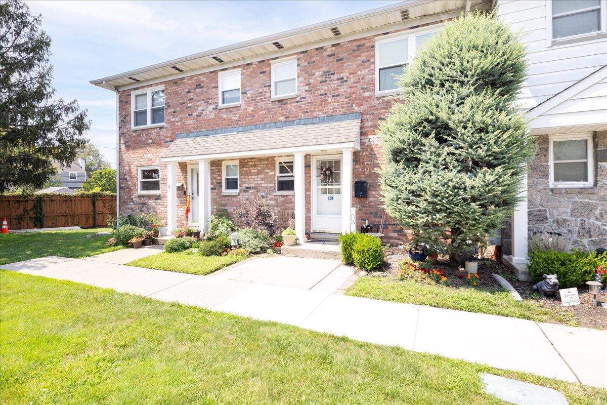 1030 Franklin Avenue 16 Property Photo 1