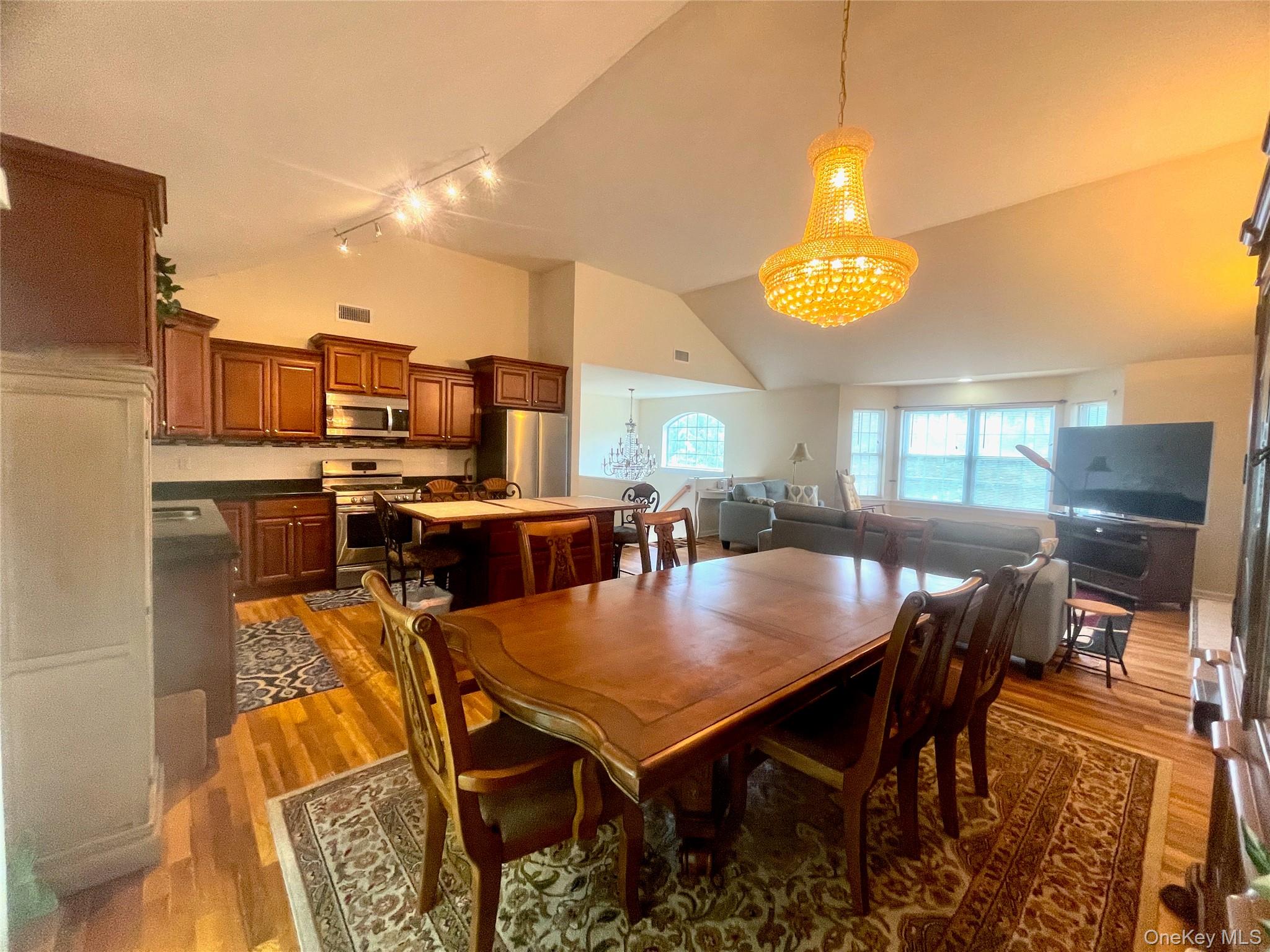 24 3rd Street Property Photo 9