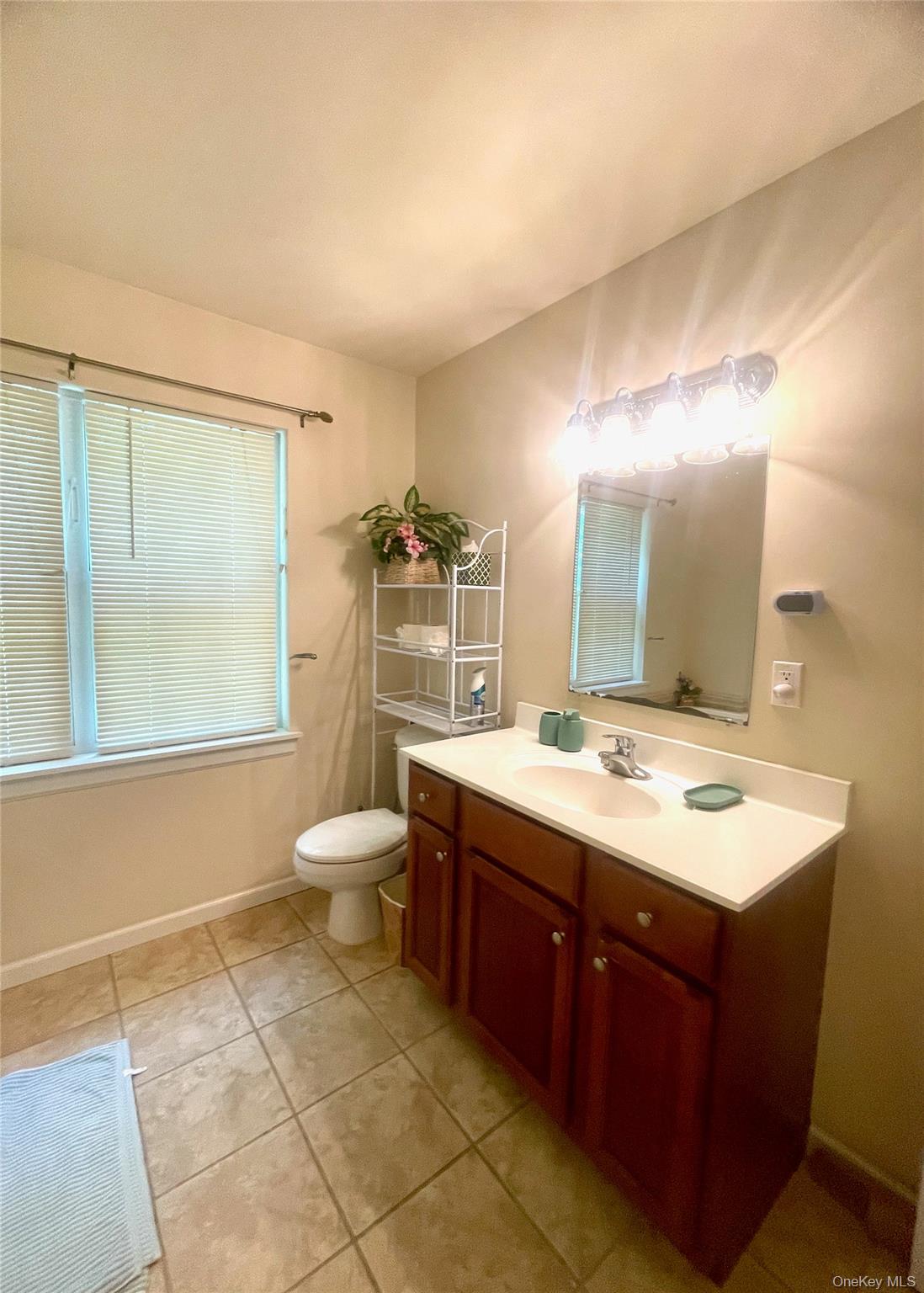 24 3rd Street Property Photo 15