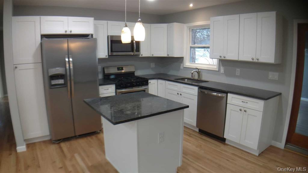 29 Heaney Drive Property Photo 4